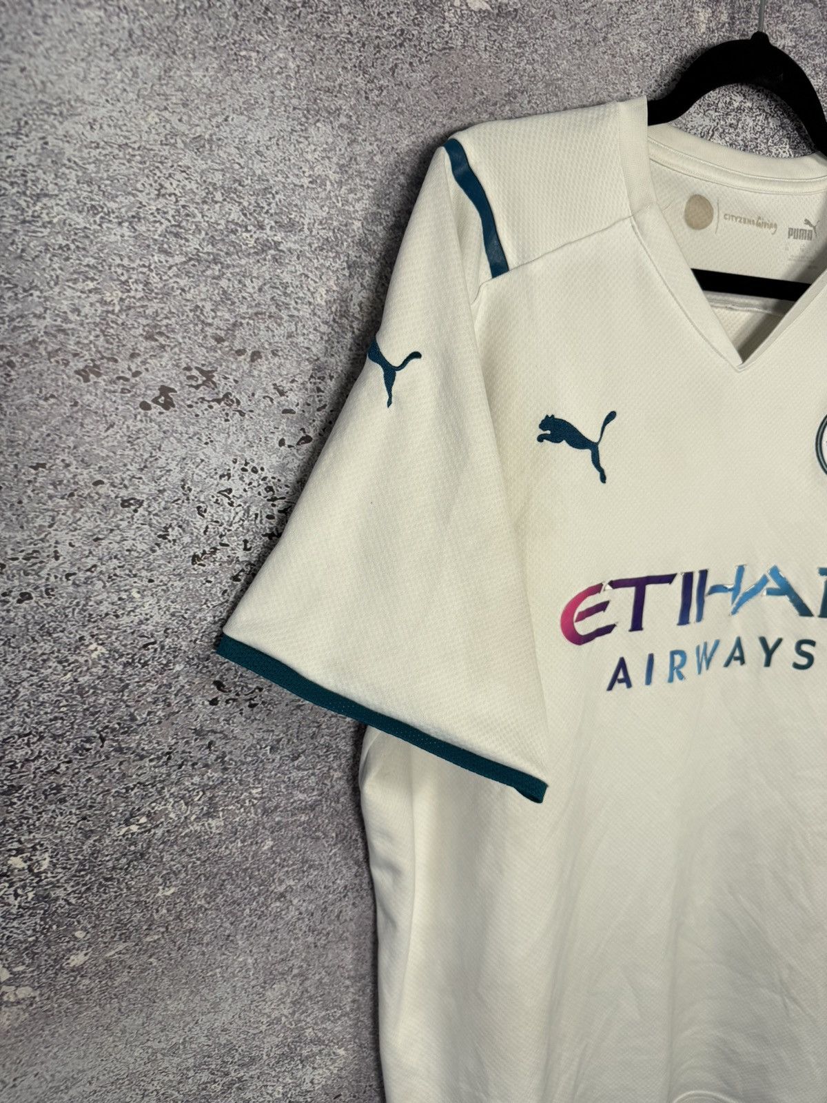 Puma × Vintage Manchester City 2021/22 Away Puma Soccer Jersey XL size Size US XL / EU 56 / 4 - 4 Thumbnail