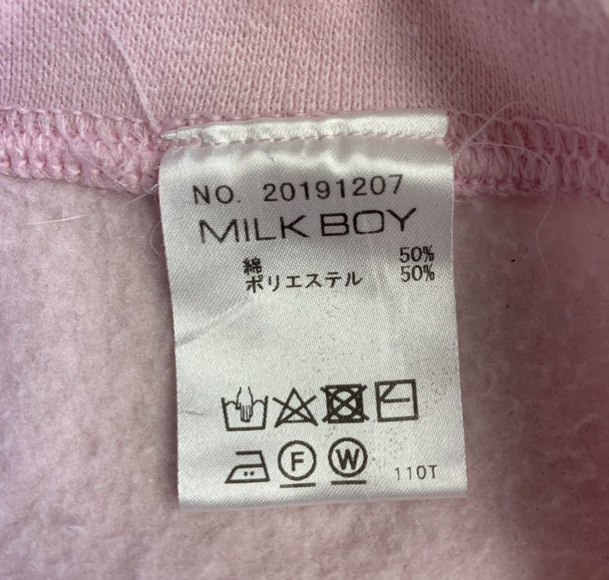 Japanese Brand Vintage Milk Boy Valentine’s Day Sucks Sweatshirt Size L Size US L / EU 52-54 / 3 - 12 Thumbnail