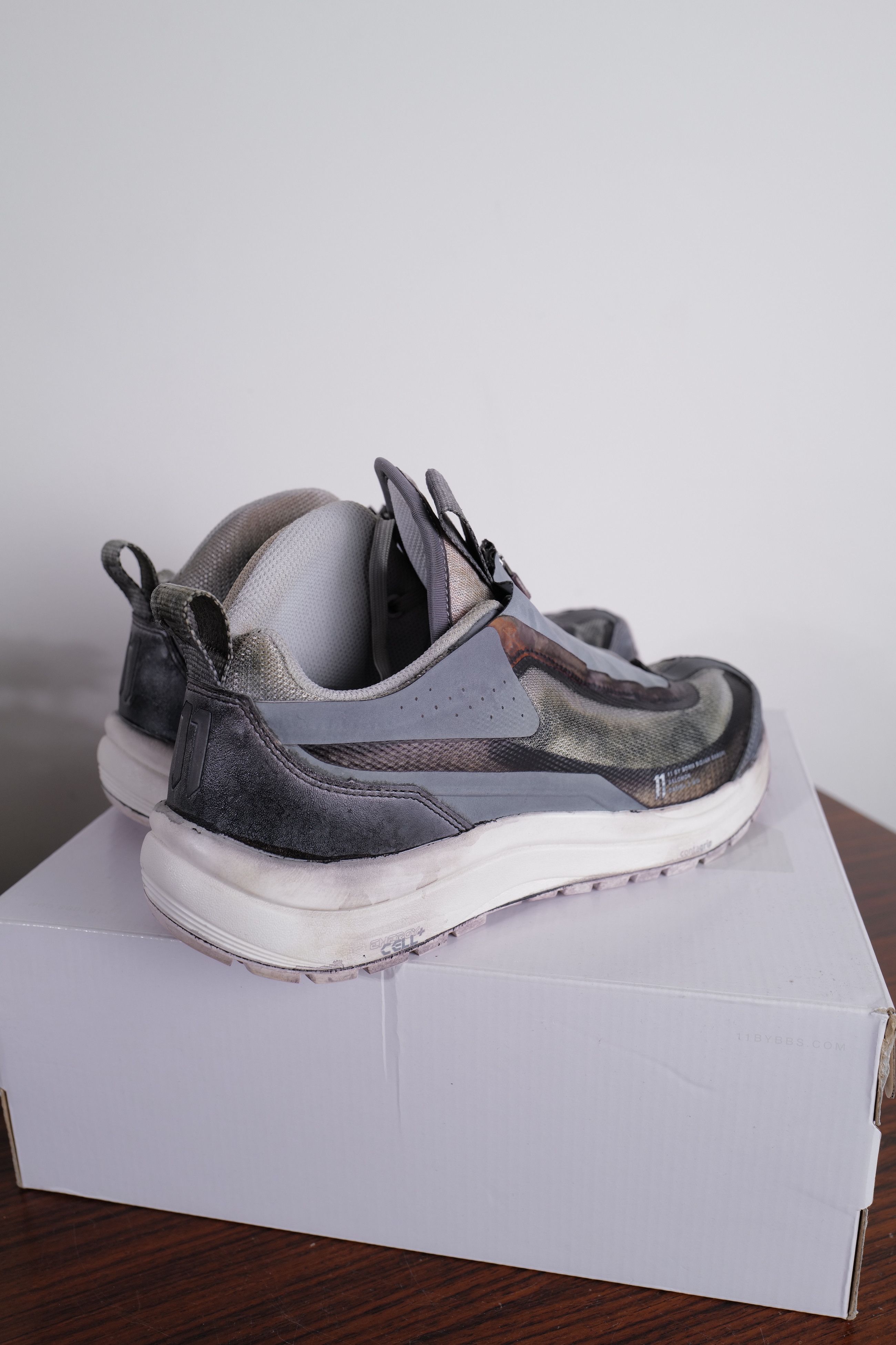 Boris Bidjan Saberi WHITE-PATINA GREY Size US 8.5 / IT 38.5 - 12 Thumbnail
