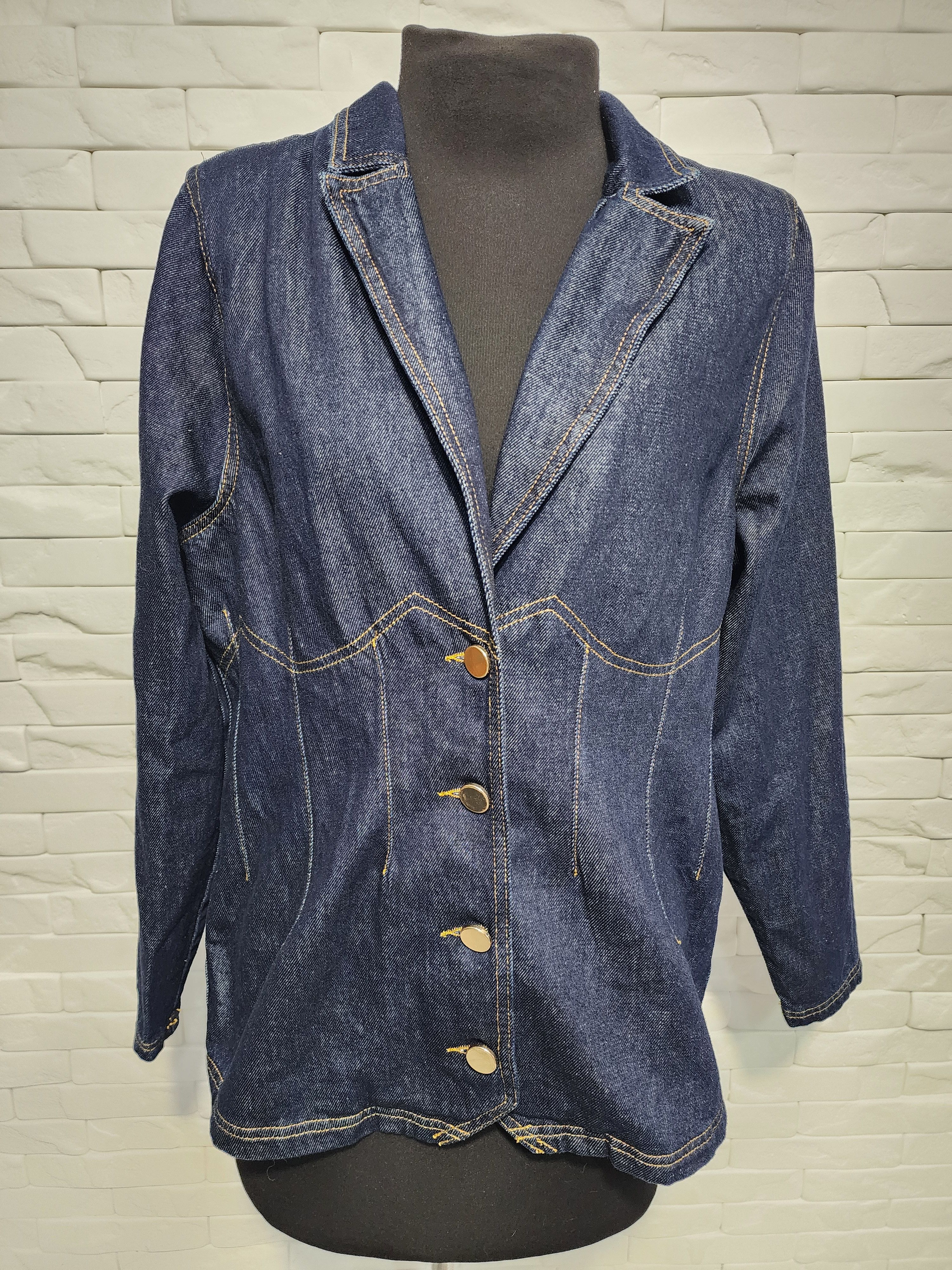 River Island Women's denim jacket with gold buttons. Size XL / US 12-14 / IT 48-50 - 1 Thumbnail
