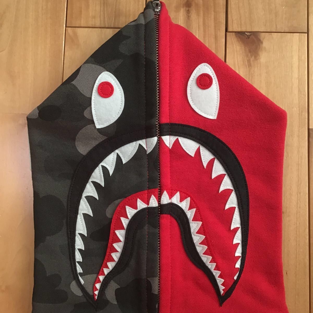 Bape BAPE Shark full zip hoodie black camo × red a bathing ape Size US L / EU 52-54 / 3 - 3 Thumbnail