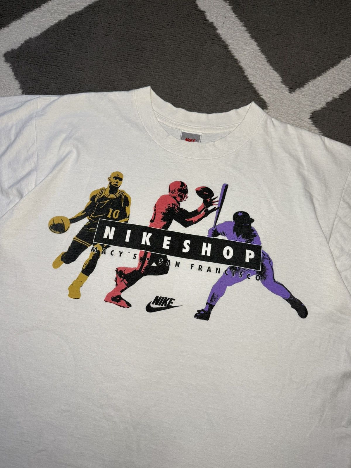 Nike Vintage 80’s Nike Made in USA Single Stitch Graphic T-shirt Size US XL / EU 56 / 4 - 5 Thumbnail