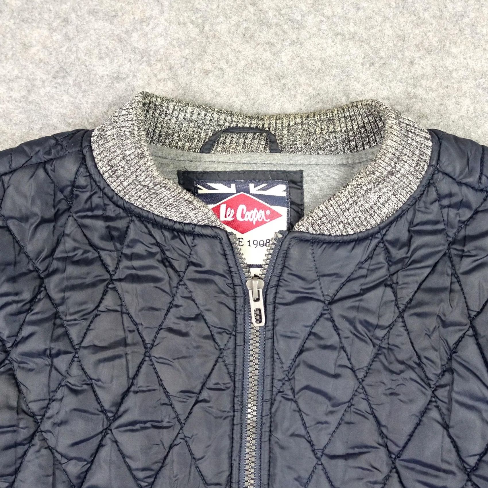 Vintage Lee Cooper Jacket Mens Medium Blue Quilted Bomber Full Zip Padded Lined Casual Zip Pockets Insulated Size US M / EU 48-50 / 2 - 2 Thumbnail