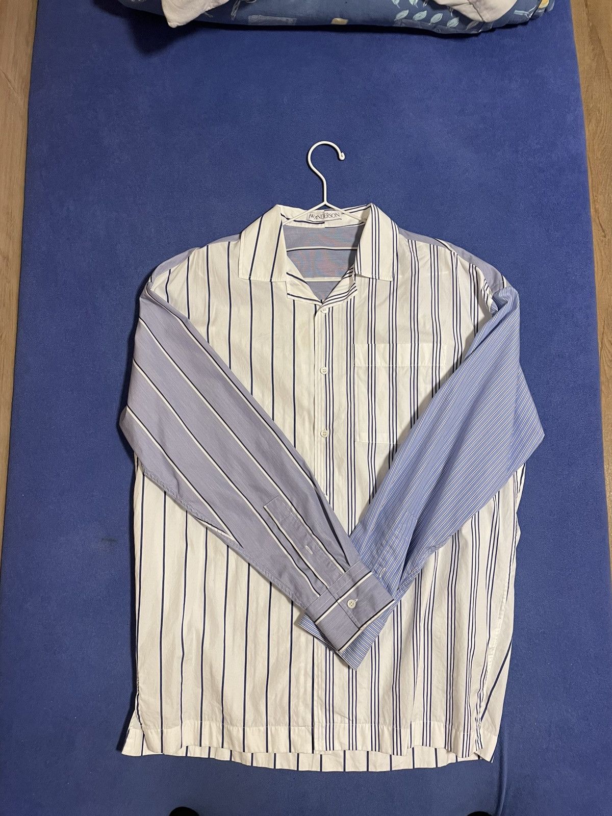 JW Anderson JW. Anderson Button Up Shirt Size US M / EU 48-50 / 2 - 3 Thumbnail
