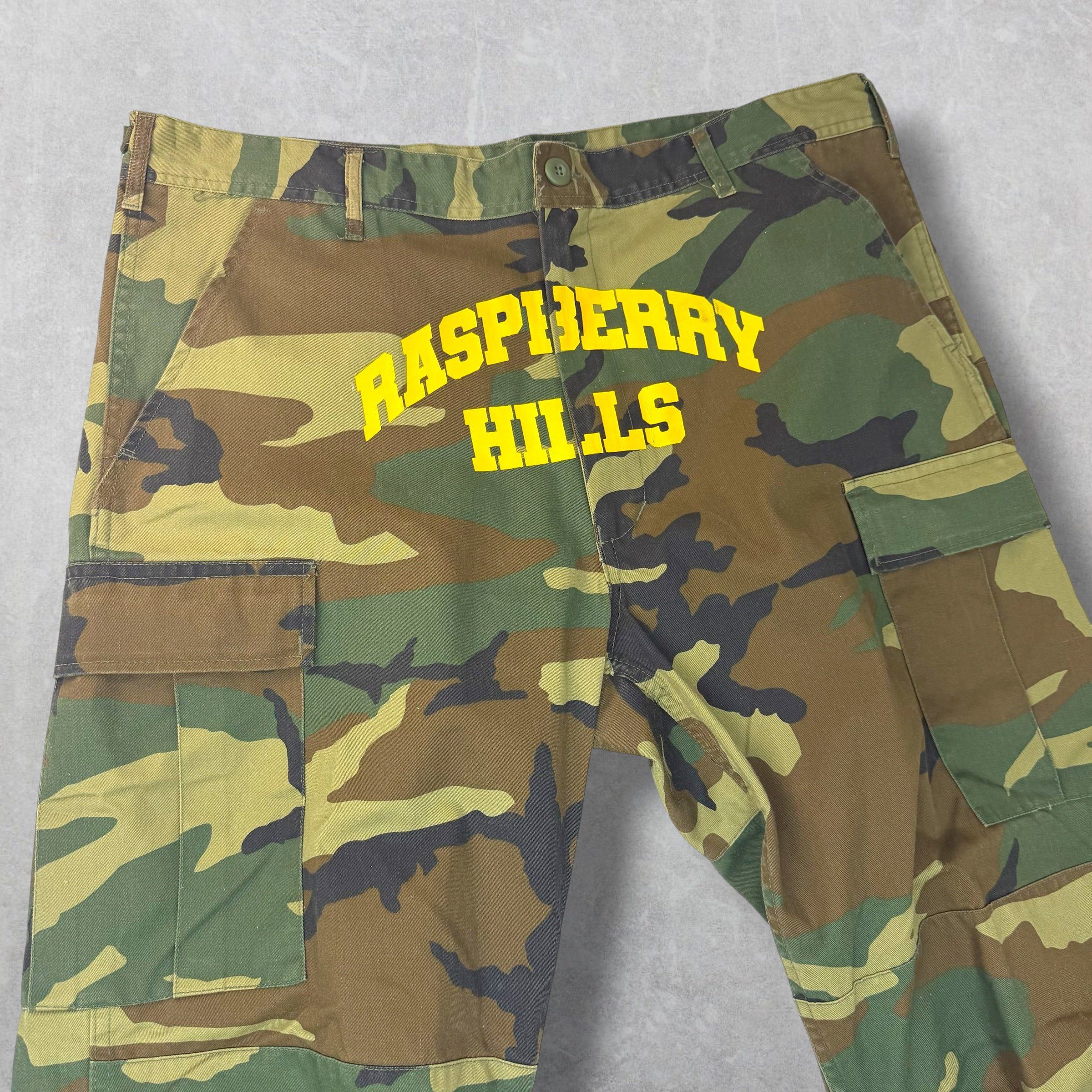 The GV Gallery GV Gallery Raspberry Hills Camo Cargos L Size US 34 / EU 50 - 3 Thumbnail