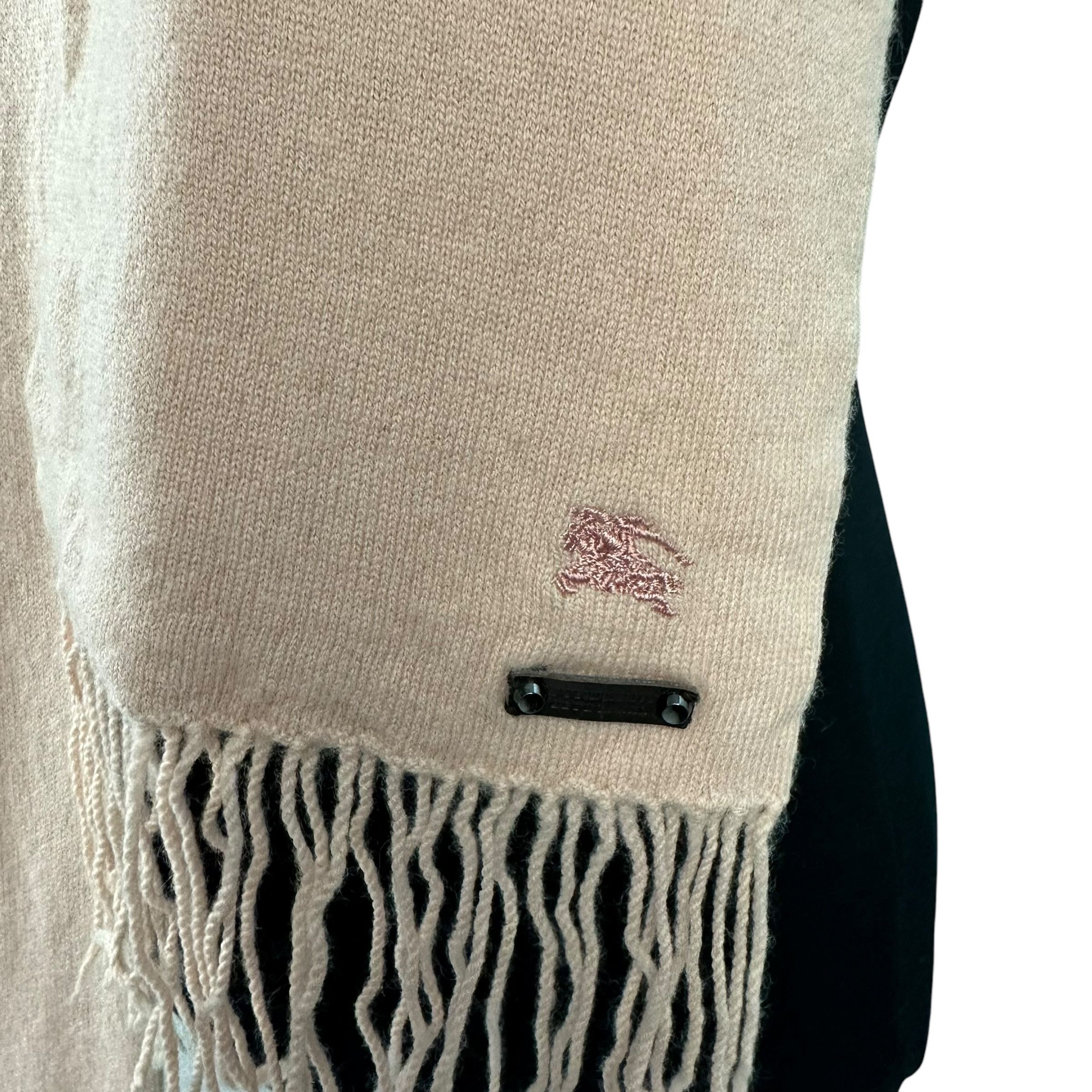 Burberry BURBERRY London Blue Label Soft Pink Scarf Muffler #A76-1829 Size ONE SIZE - 2 Thumbnail