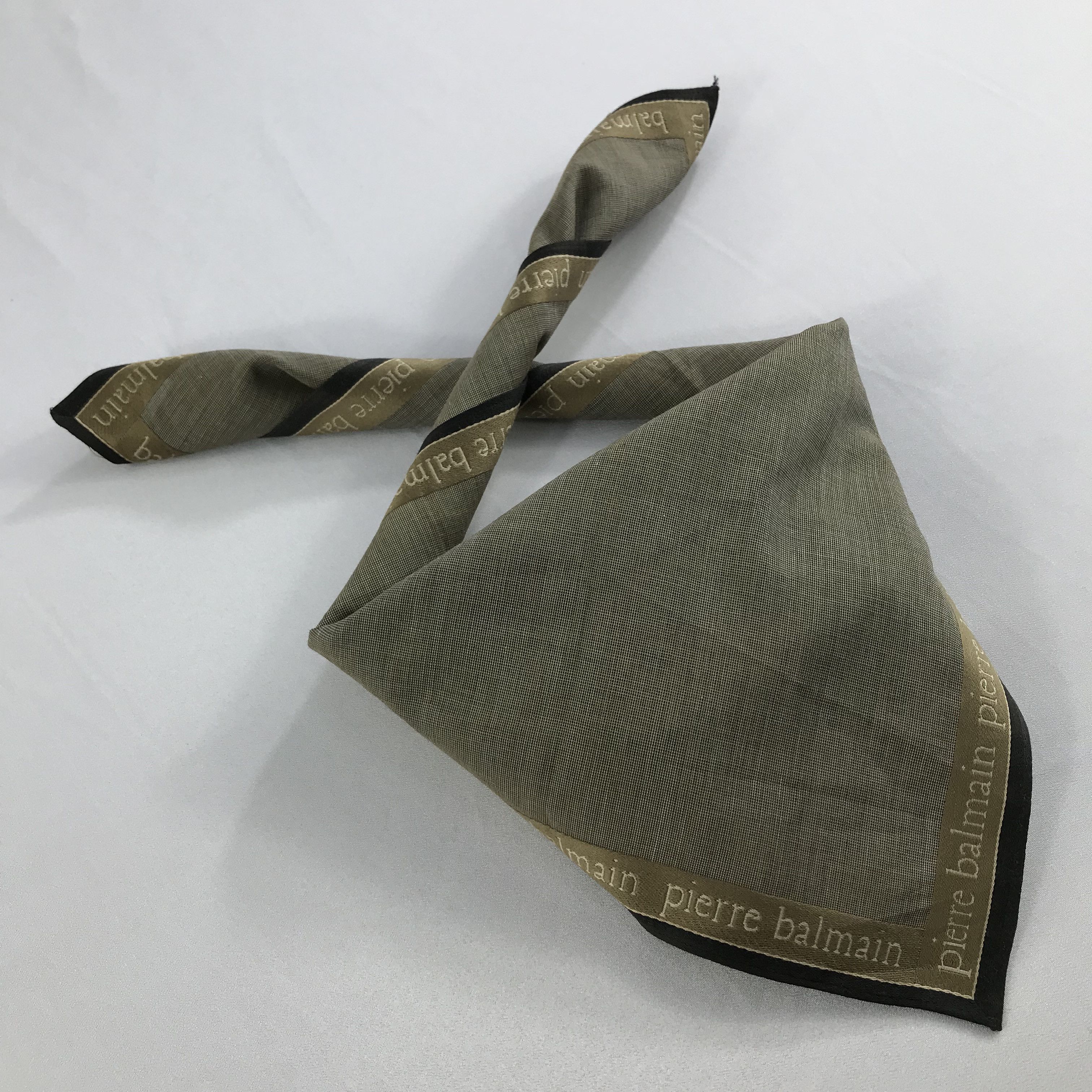 Pierre Balmain × Vintage Pierre Balmain Bandana / Handkerchief / Neckerchief - S2576 Size ONE SIZE - 4 Thumbnail