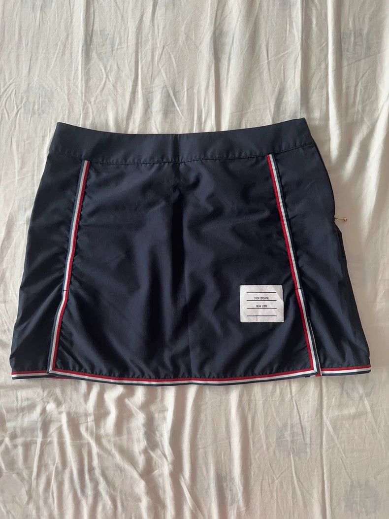 Thom Browne Thom Browne Classic navy blue skirt Size 24" / US 00 / IT 34 - 1 Thumbnail