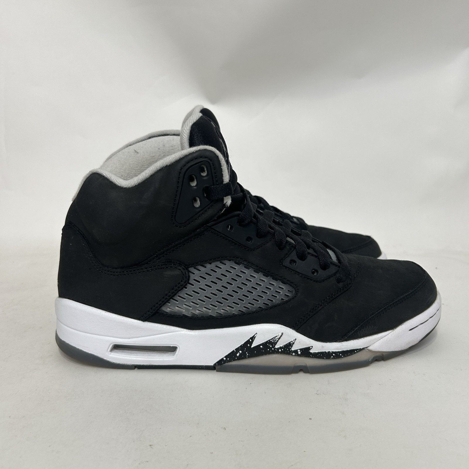 Jordan Brand Nike Air Jordan 5 Retro OG “Moonlight/Oreo” (2021) Size US 9 / EU 42 - 4 Thumbnail