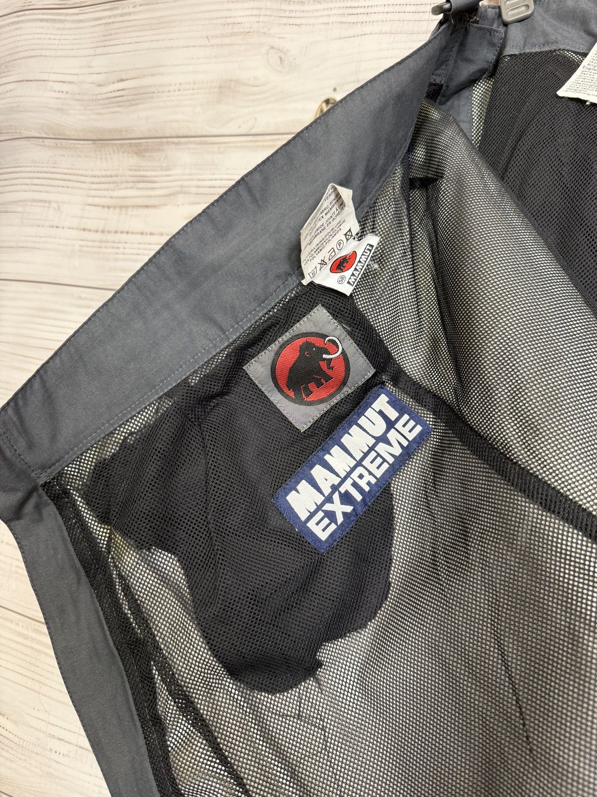 Goretex Vintage Mammut Pants Gore-Tex Extreme Size US 34 / EU 50 - 12 Thumbnail