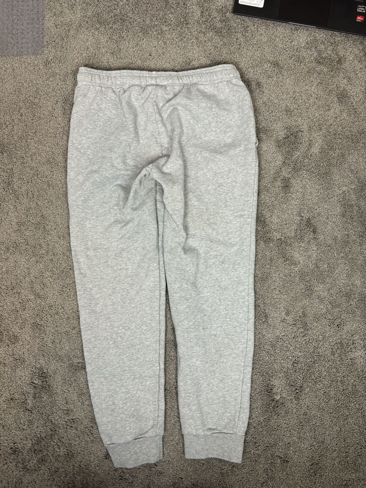 Lacoste Lacoste Men's Logo Tapered Fit Fleece Joggers in Grey Size US 32 / EU 48 - 5 Thumbnail