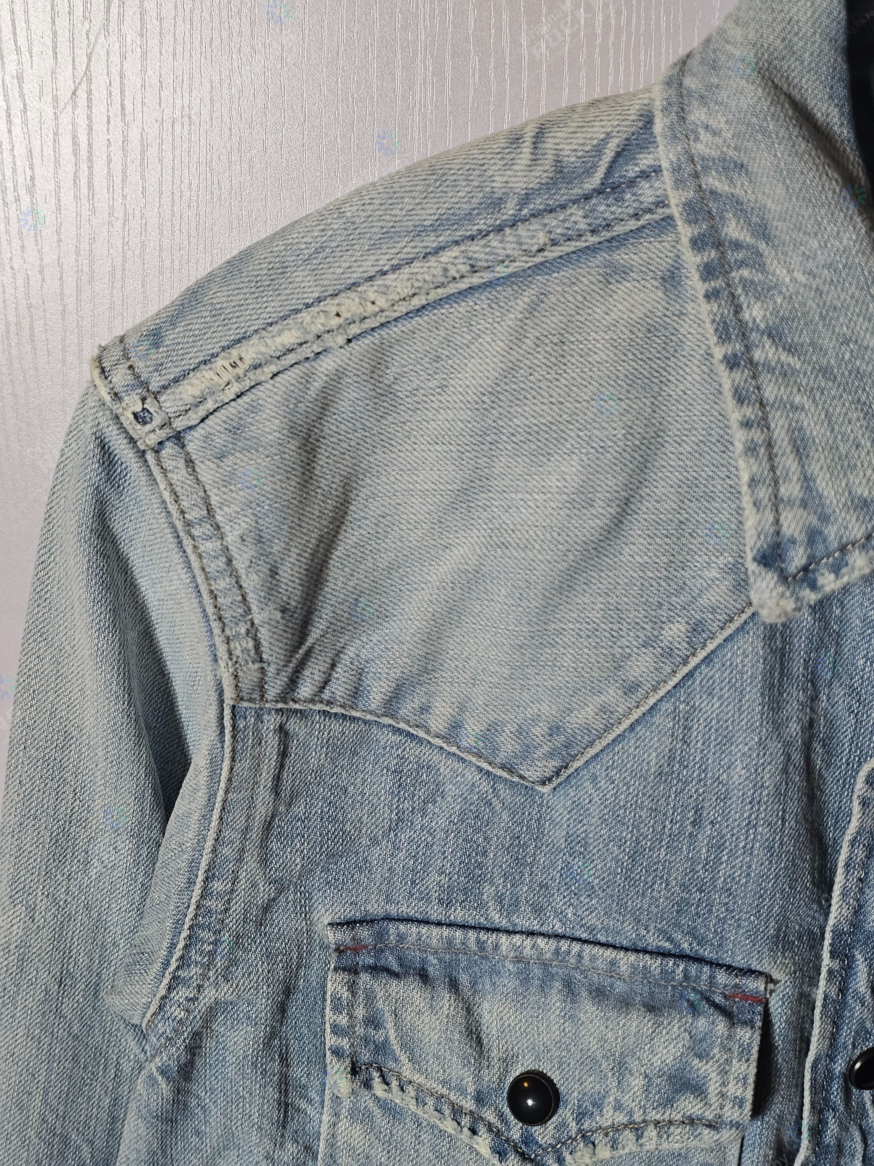 Saint Laurent Paris Saint Laurent SLP Women's Washed Denim Shirt Size S Like New Size S / US 4 / IT 40 - 4 Thumbnail