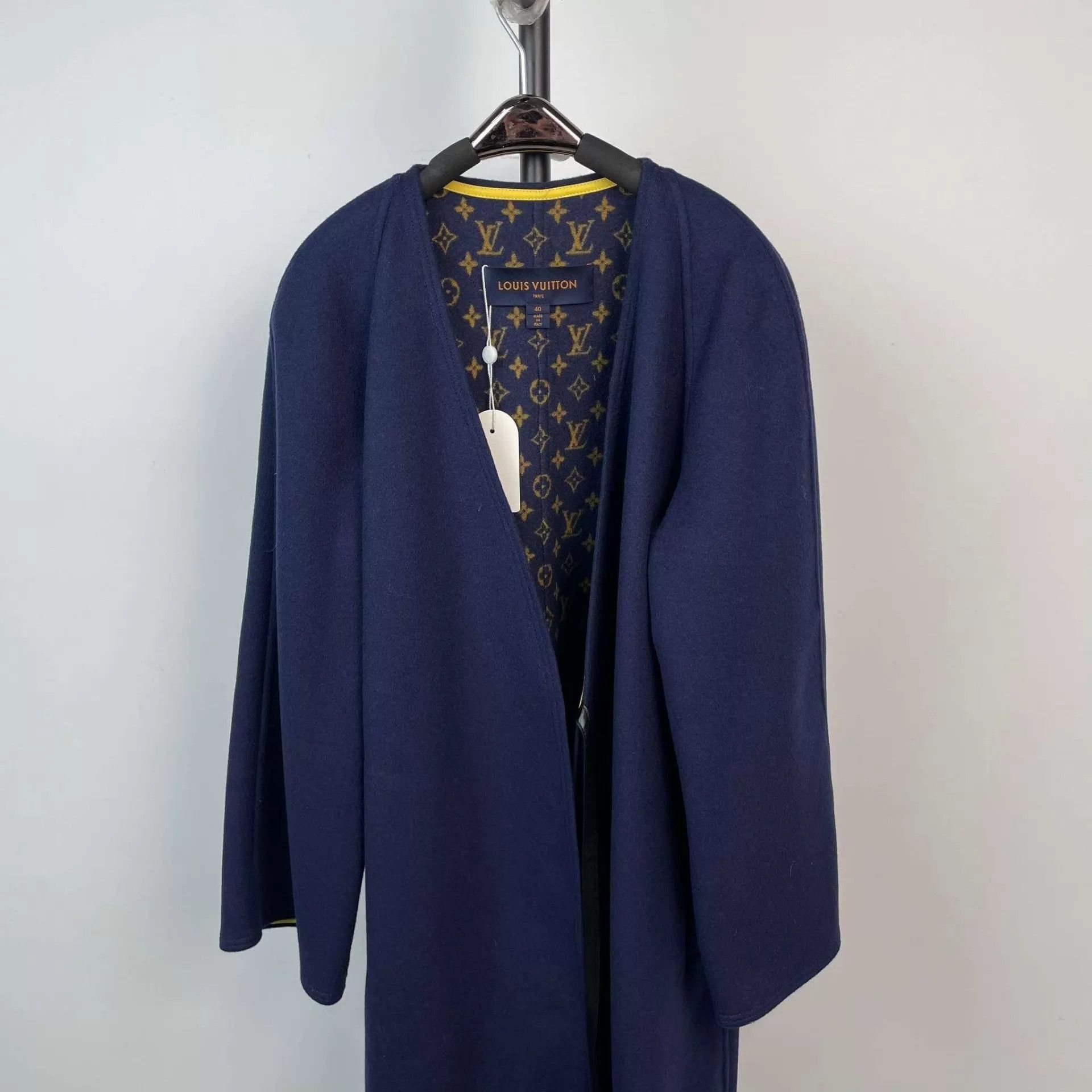 Louis Vuitton LV blue wool-lined all over print trench coat 40 Size M / US 6-8 / IT 42-44 - 3 Thumbnail
