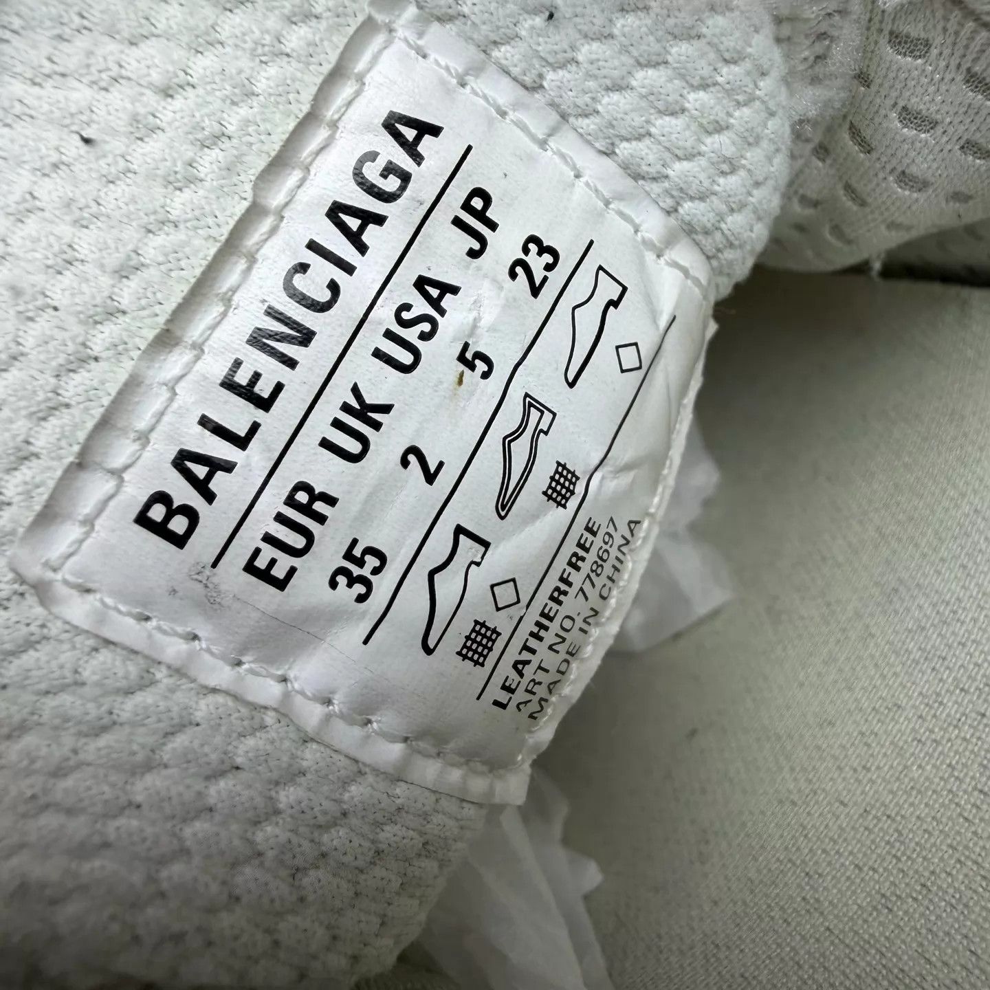 Balenciaga Balenciaga 24SS distressed laced dad shoes gray 35 Size US 5 / IT 35 - 7 Thumbnail