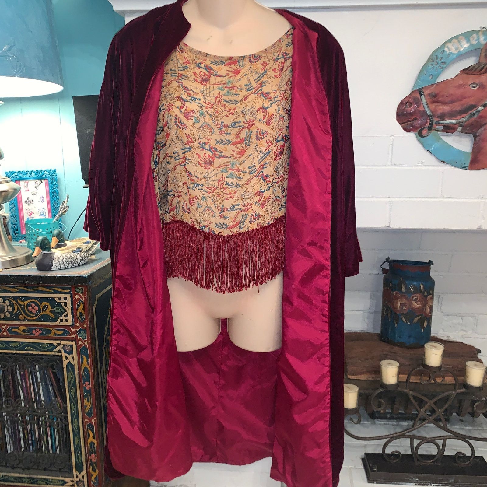 Vintage VINTAGE BURGUNDY VELVET OPERA COAT Size ONE SIZE - 6 Thumbnail