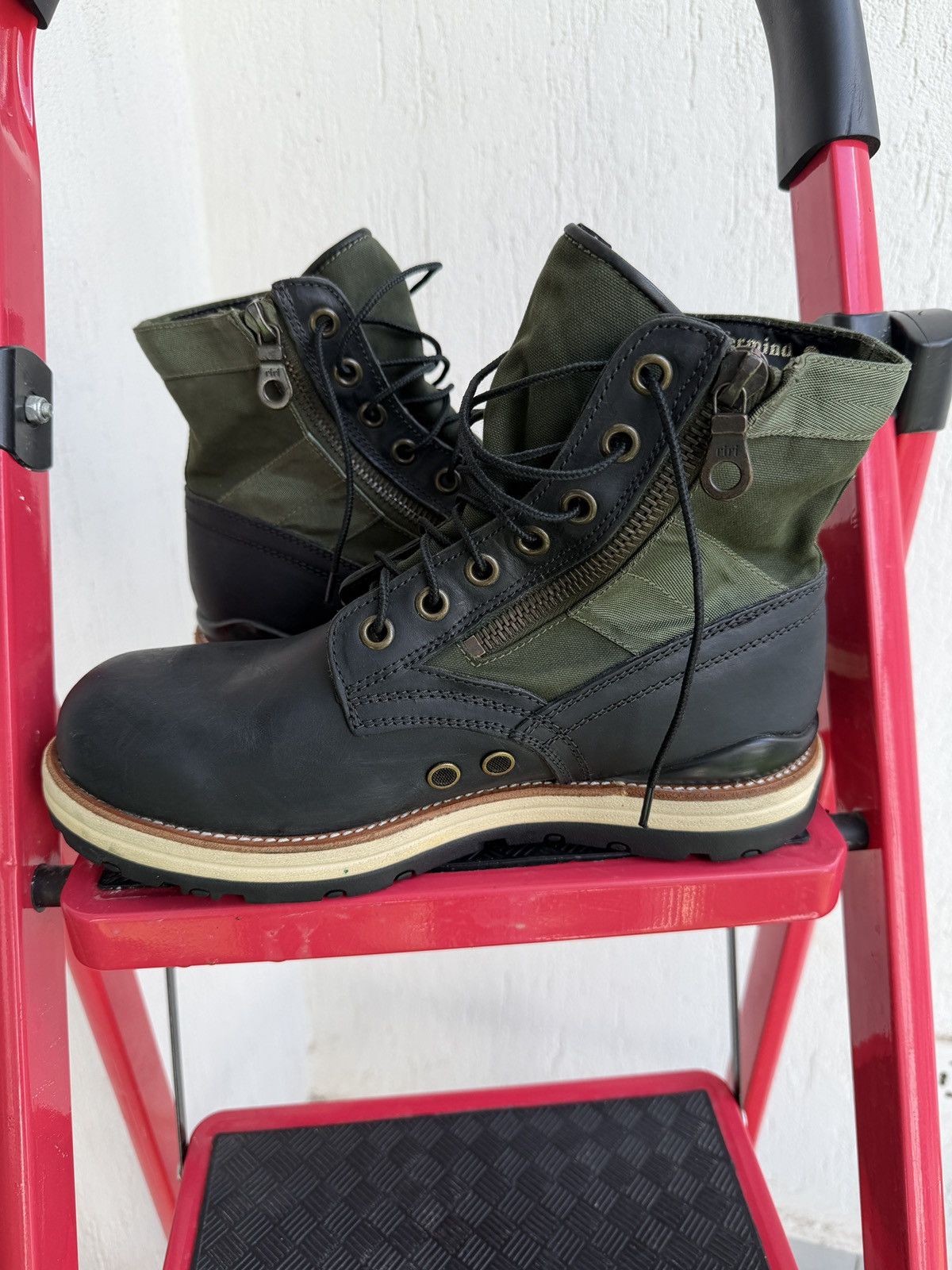 Visvim Khaki (olive) 7Holes 73’folk boot Size US 10 / EU 43 - 17 Thumbnail