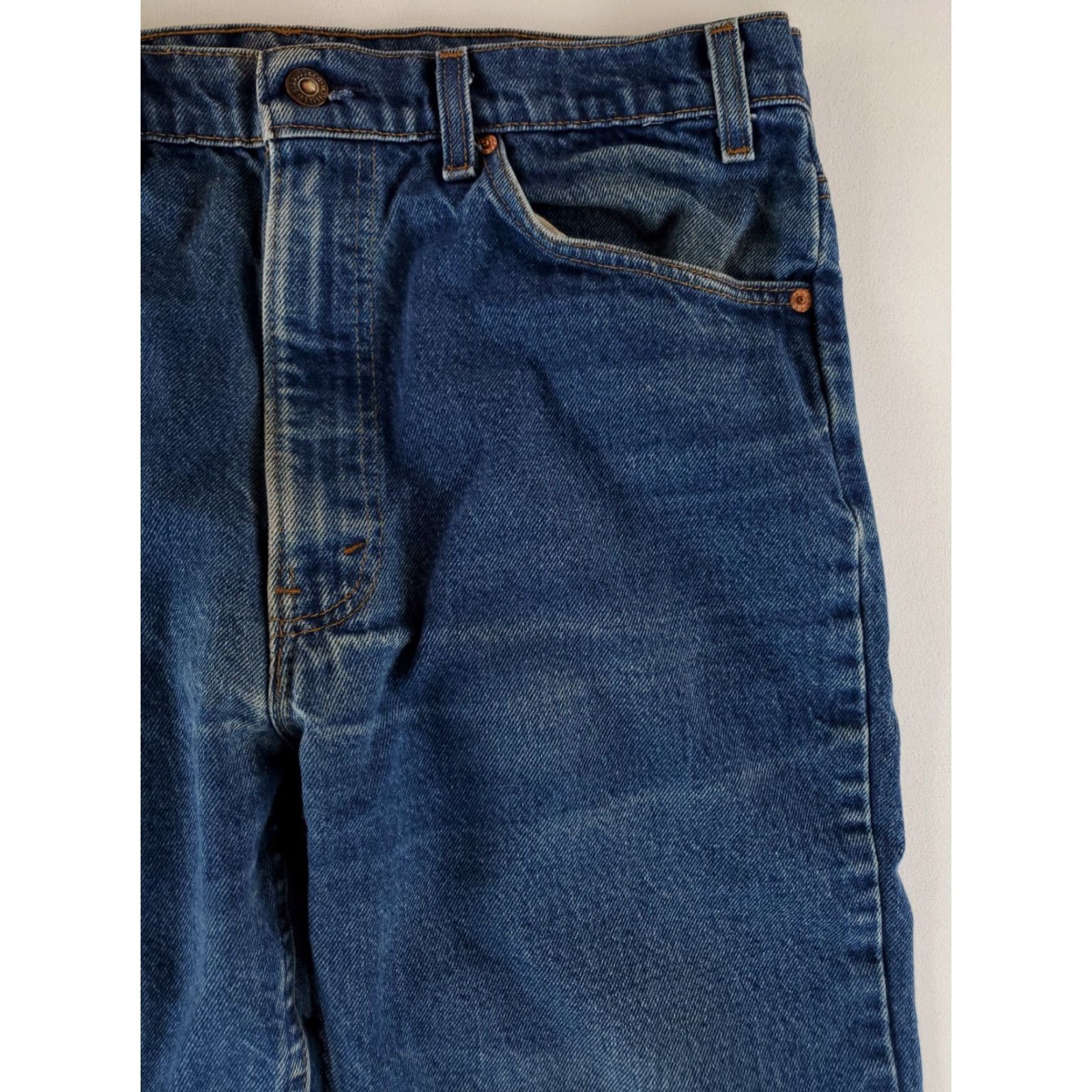 Levi's VINTAGE Levi's 517 Jeans Blue Mens 36 Inseam 34 Bootcut Whiskering Fade 80s 36x36 (36x34 Actual) Mens Size US 36 / EU 52 - 4 Thumbnail