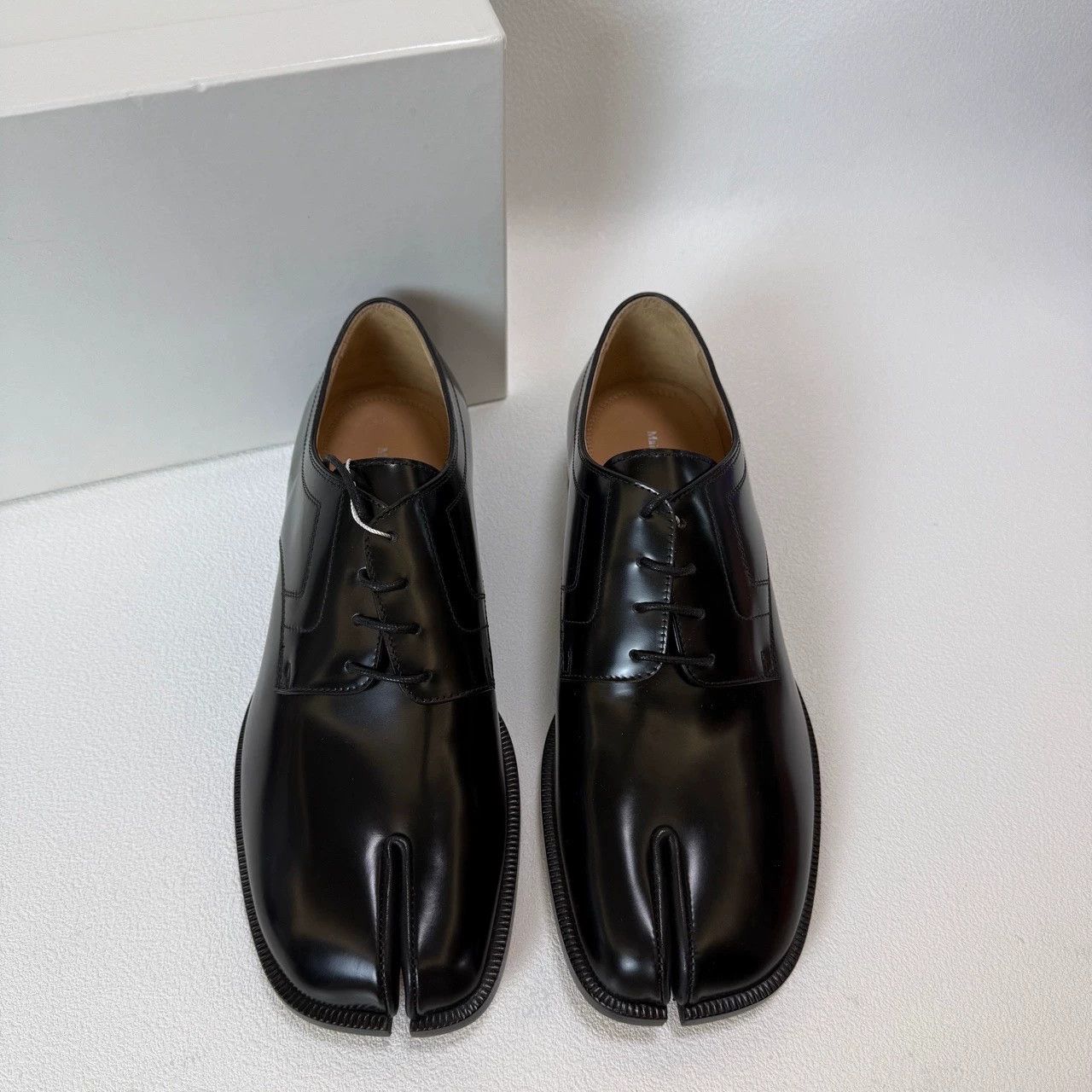 Maison Margiela Maison Margiela Tabi stitched silhouette casual shoes Size US 9 / EU 42 - 4 Thumbnail