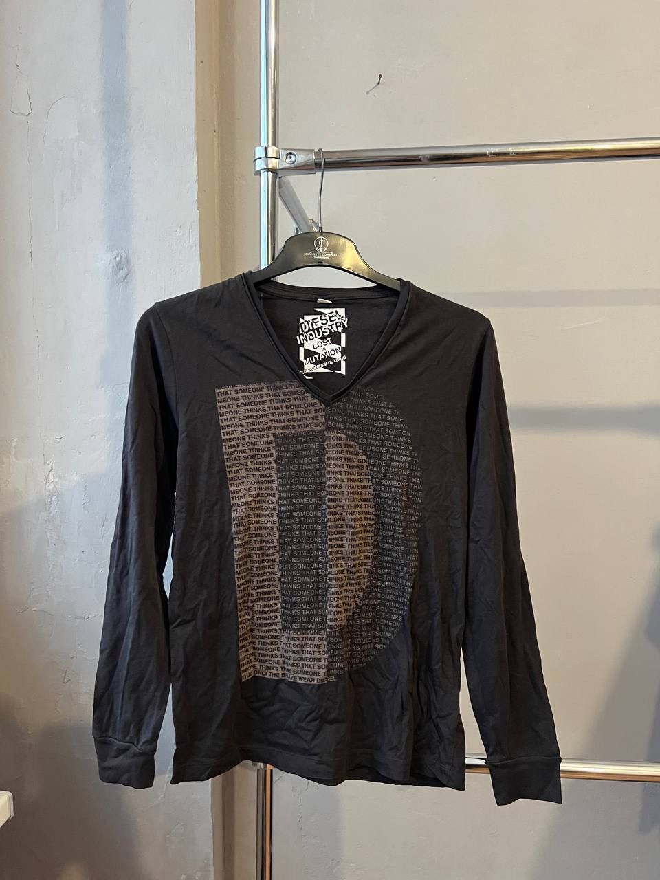 Diesel DIESEL COTTON MONOGRAM BIG MULTI LOGO LONG SLEEVE SIZE S Size US S / EU 44-46 / 1 - 4 Thumbnail
