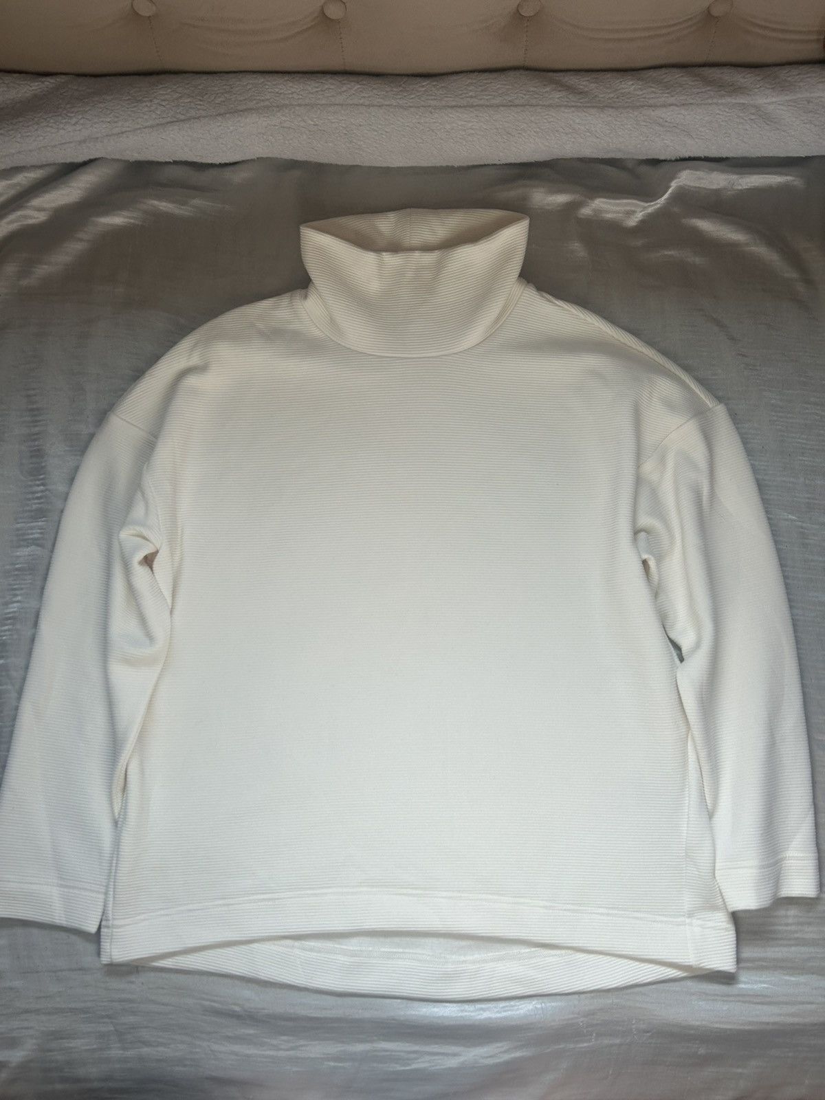 Banana Republic Banana Republic White Turtleneck Sweater Size S / US 4 / IT 40 - 1 Thumbnail