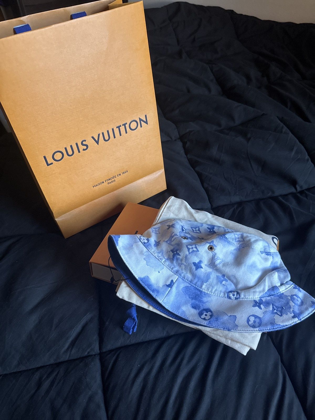 Louis Vuitton Louis Vuitton Monogram Blue Watercolor Bucket Hat Size ONE SIZE - 1 Thumbnail