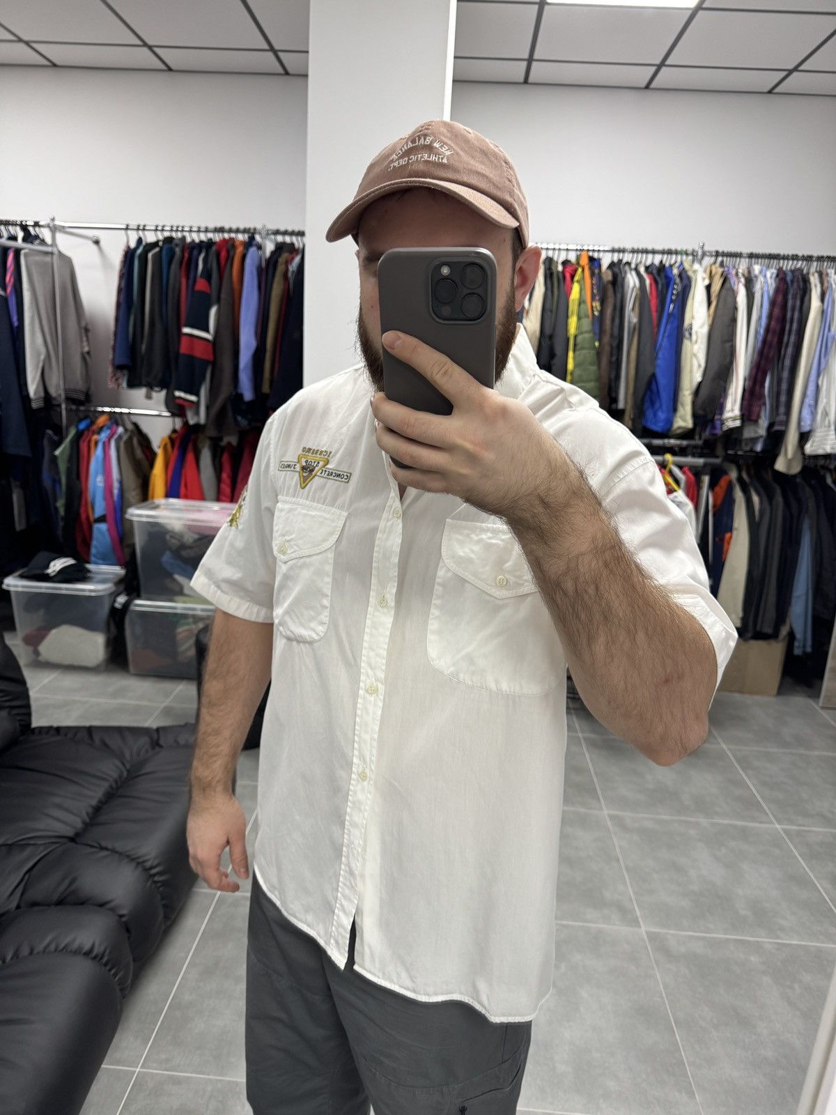 Iceberg × Vintage Vintage Iceberg Dysney Buton Shirt Size L Size US L / EU 52-54 / 3 - 2 Thumbnail