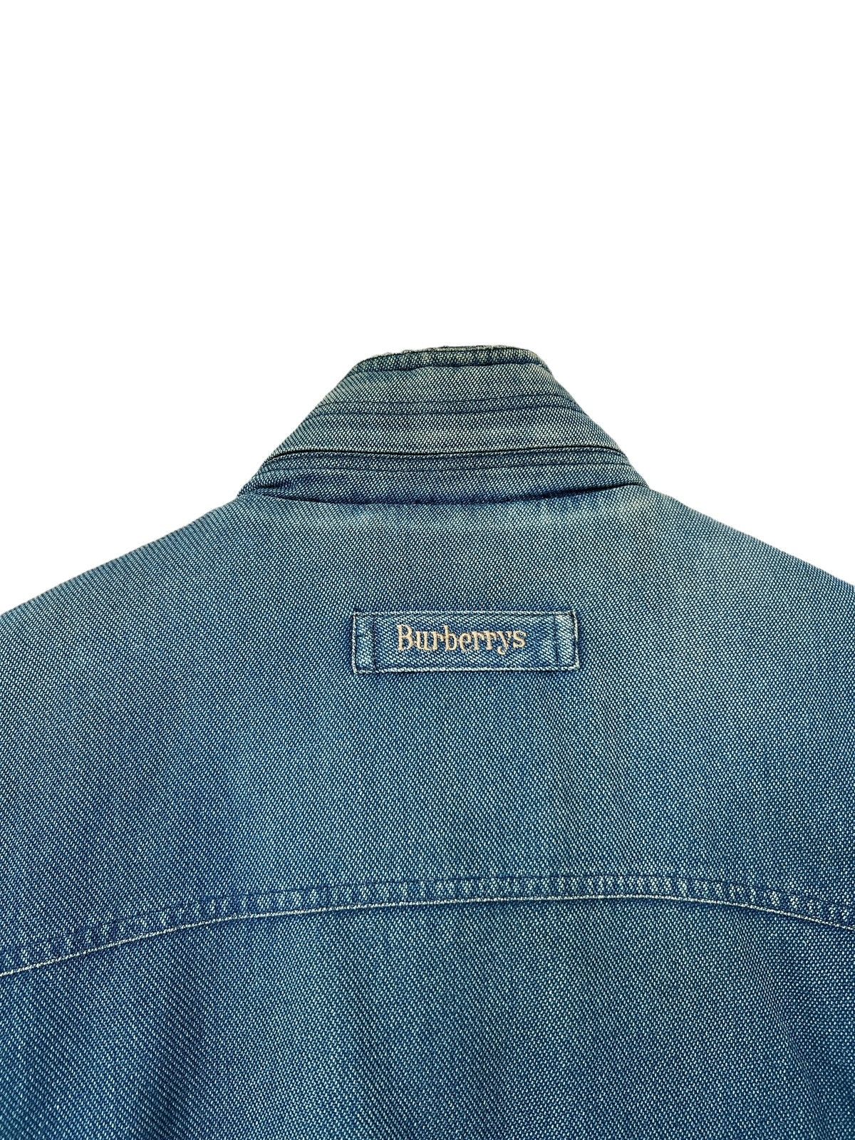 Burberry Vintage Burberrys Sunfaded Distressed Denim Jacket Size US L / EU 52-54 / 3 - 10 Thumbnail