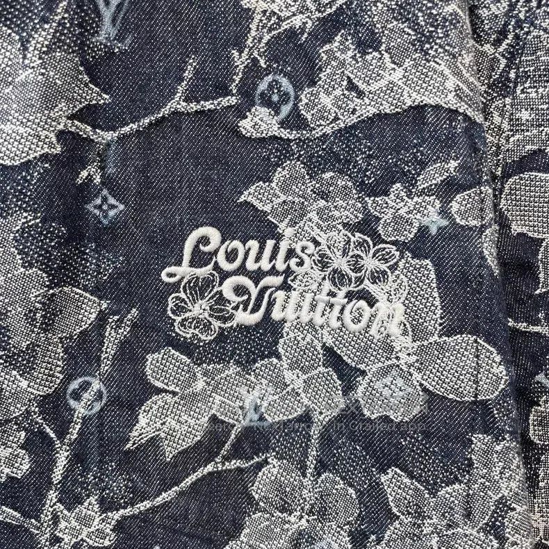 Louis Vuitton Louis Vuitton Blue floral embroidered logo denim short sle Size US M / EU 48-50 / 2 - 5 Thumbnail