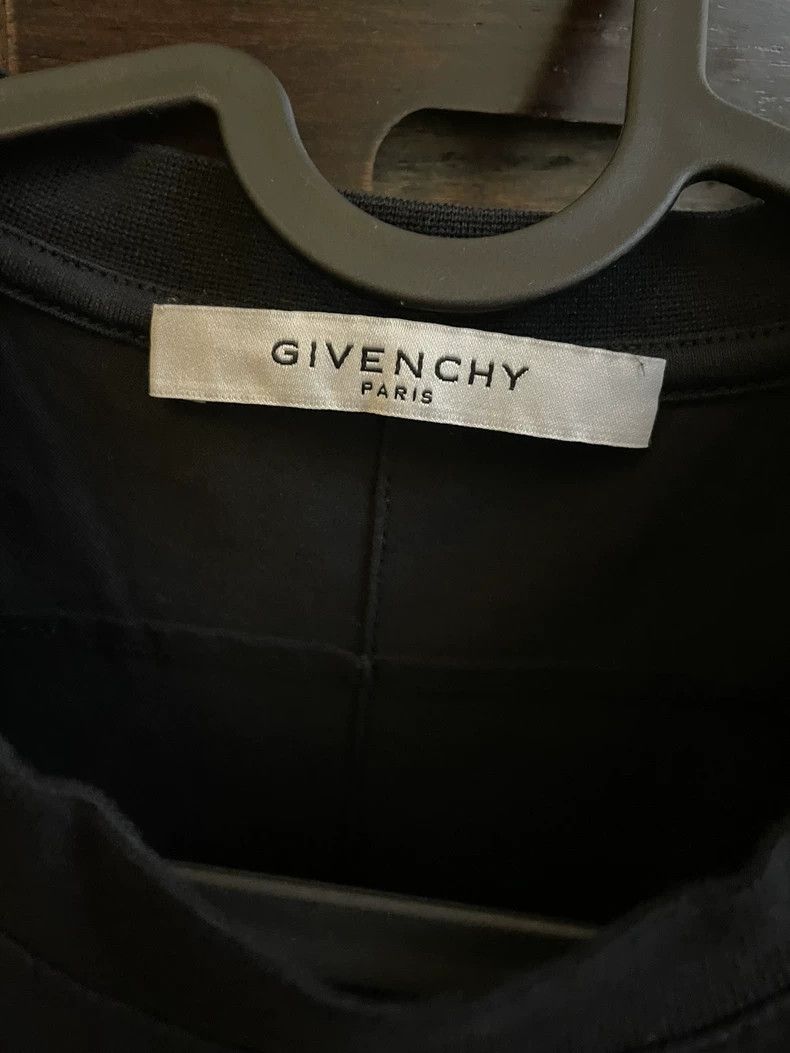 Givenchy Givenchy Shark Short Sleeve T-Shirt, Slim Fit Size US XS / EU 42 / 0 - 3 Thumbnail