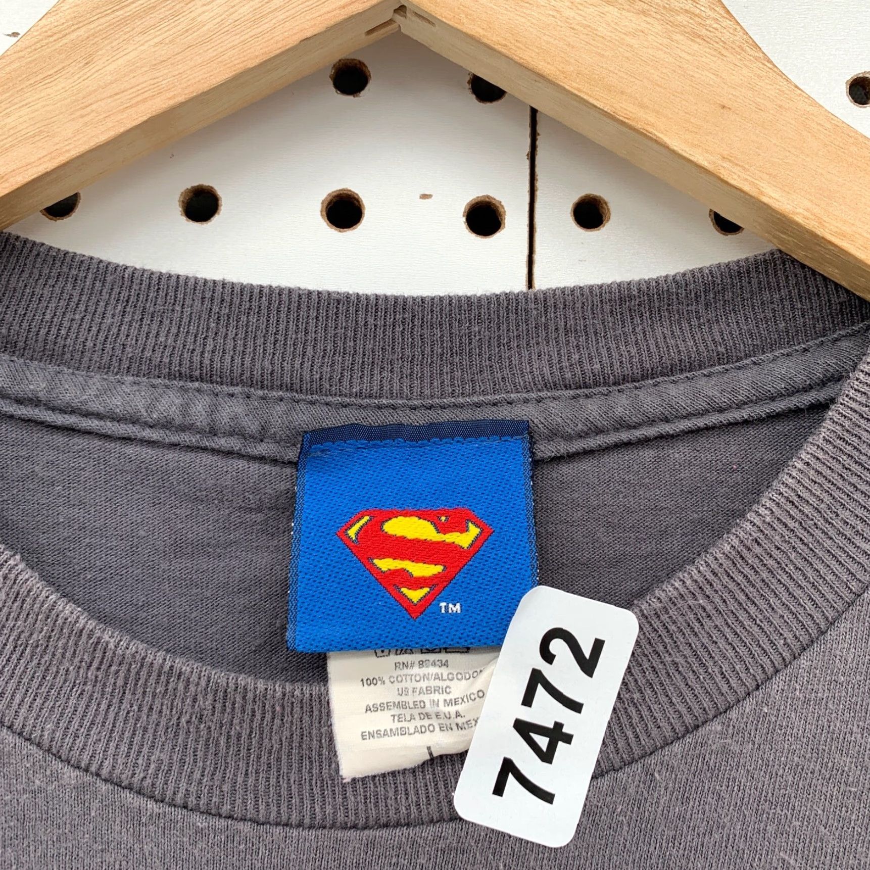DC Comics Vintage 2003 DC Comics Superman T-Shirt Gray Distressed Graphic Mens Large Regular Solid Crew Neck Short Sleeve Size US L / EU 52-54 / 3 - 6 Thumbnail