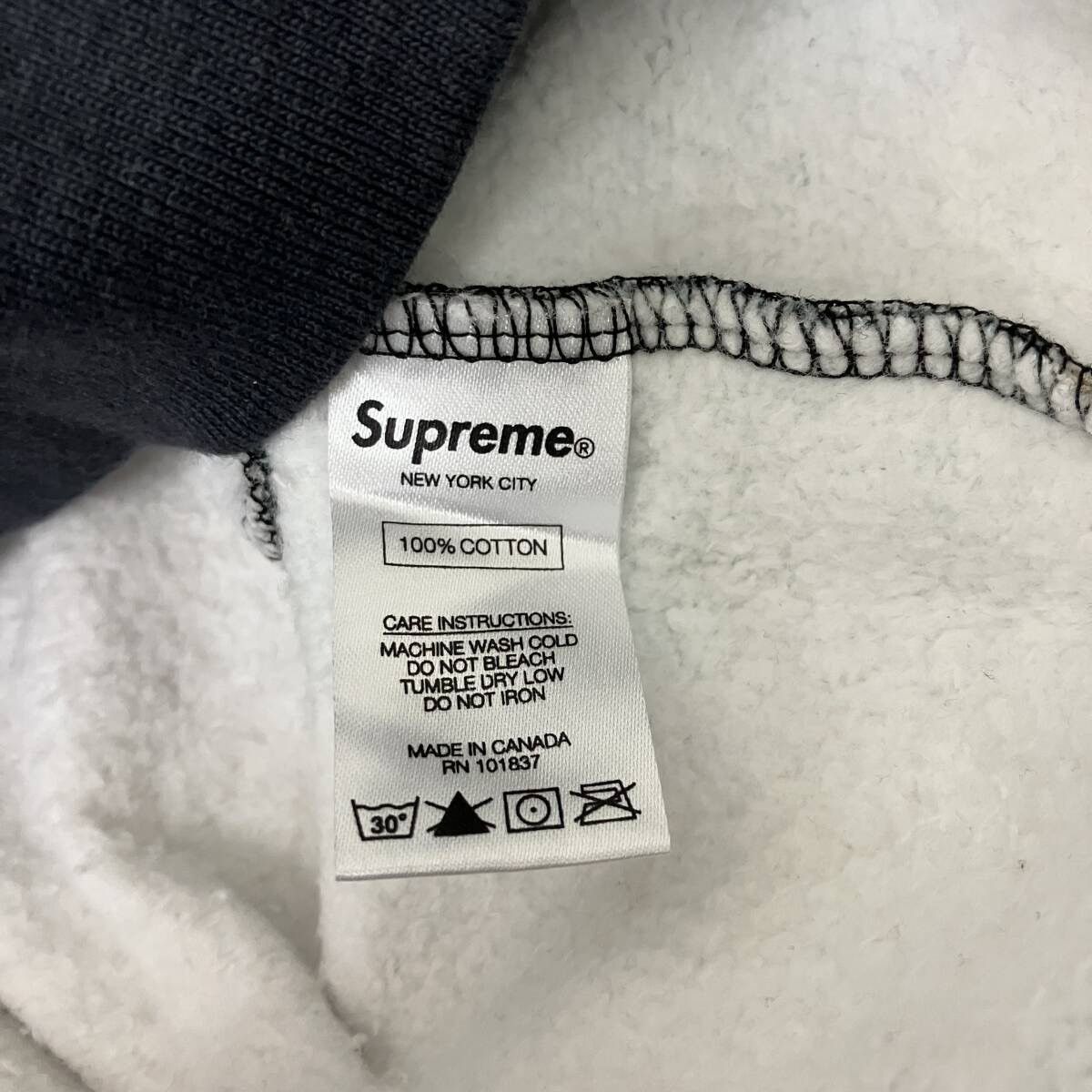 Supreme Supreme Scarface The World Is Yours Hoodie Black Size M FW17 Size US M / EU 48-50 / 2 - 6 Thumbnail