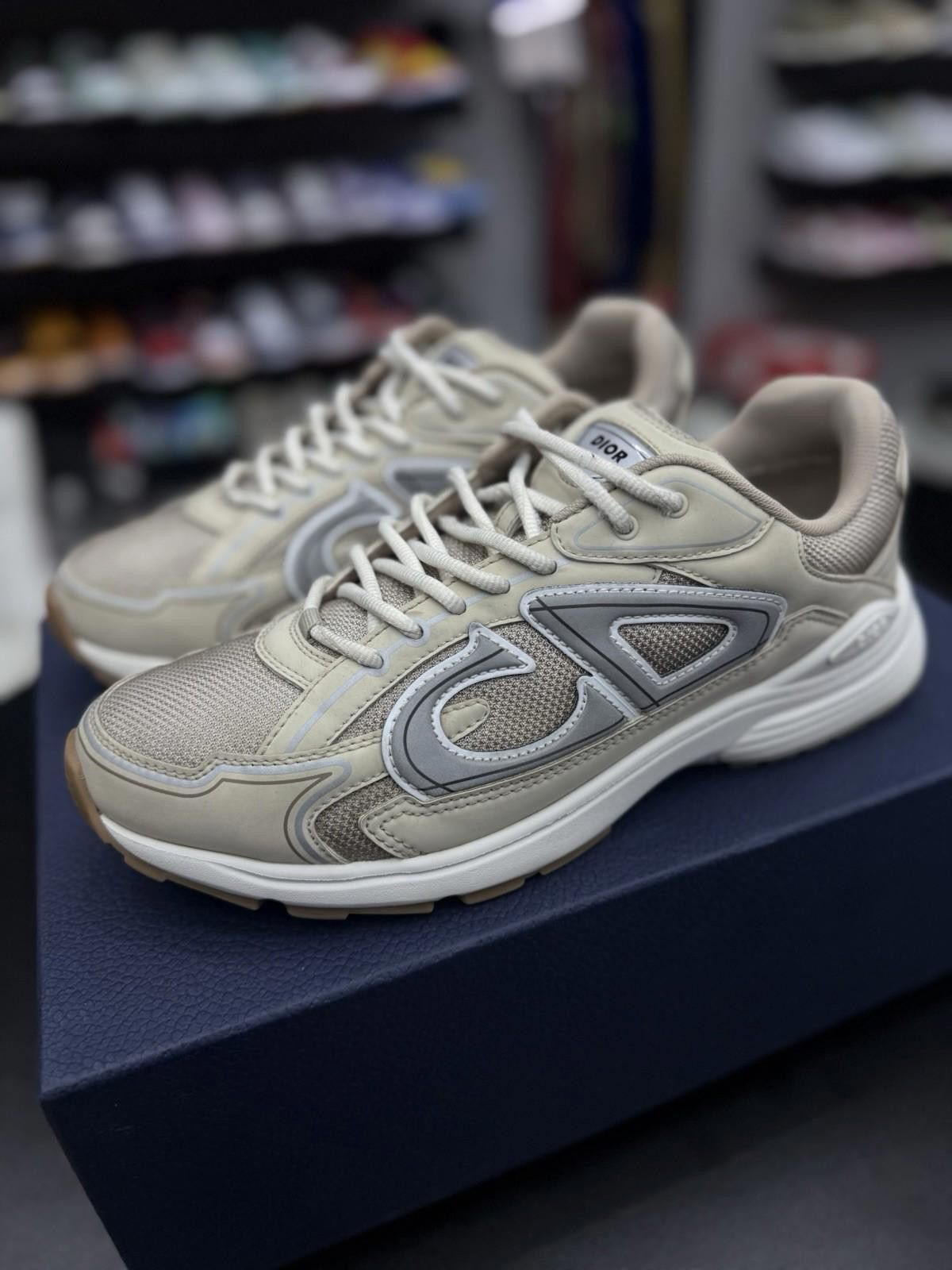 Dior Size 44EU / 11US - Dior B30 Tan Sneakers Retail $1200 Size US 11 / EU 44 - 5 Thumbnail