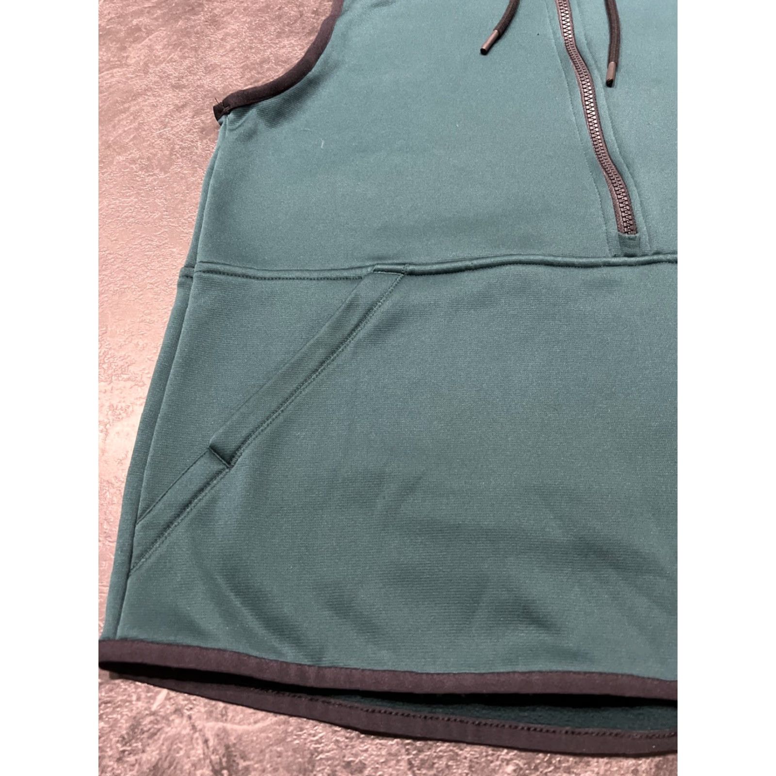 Under Armour VINTAGE Under Armour Women's Vest Fleece Water Resistant Moisture Wicking Green Medium Activewear Size M / US 6-8 / IT 42-44 - 4 Thumbnail