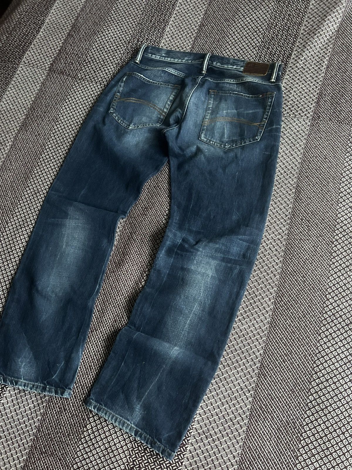 Tommy Hilfiger Tommy Hilfiger Denim Jeans Ryder Distressed Washed Y2K Sz 34 Size US 34 / EU 50 - 6 Thumbnail