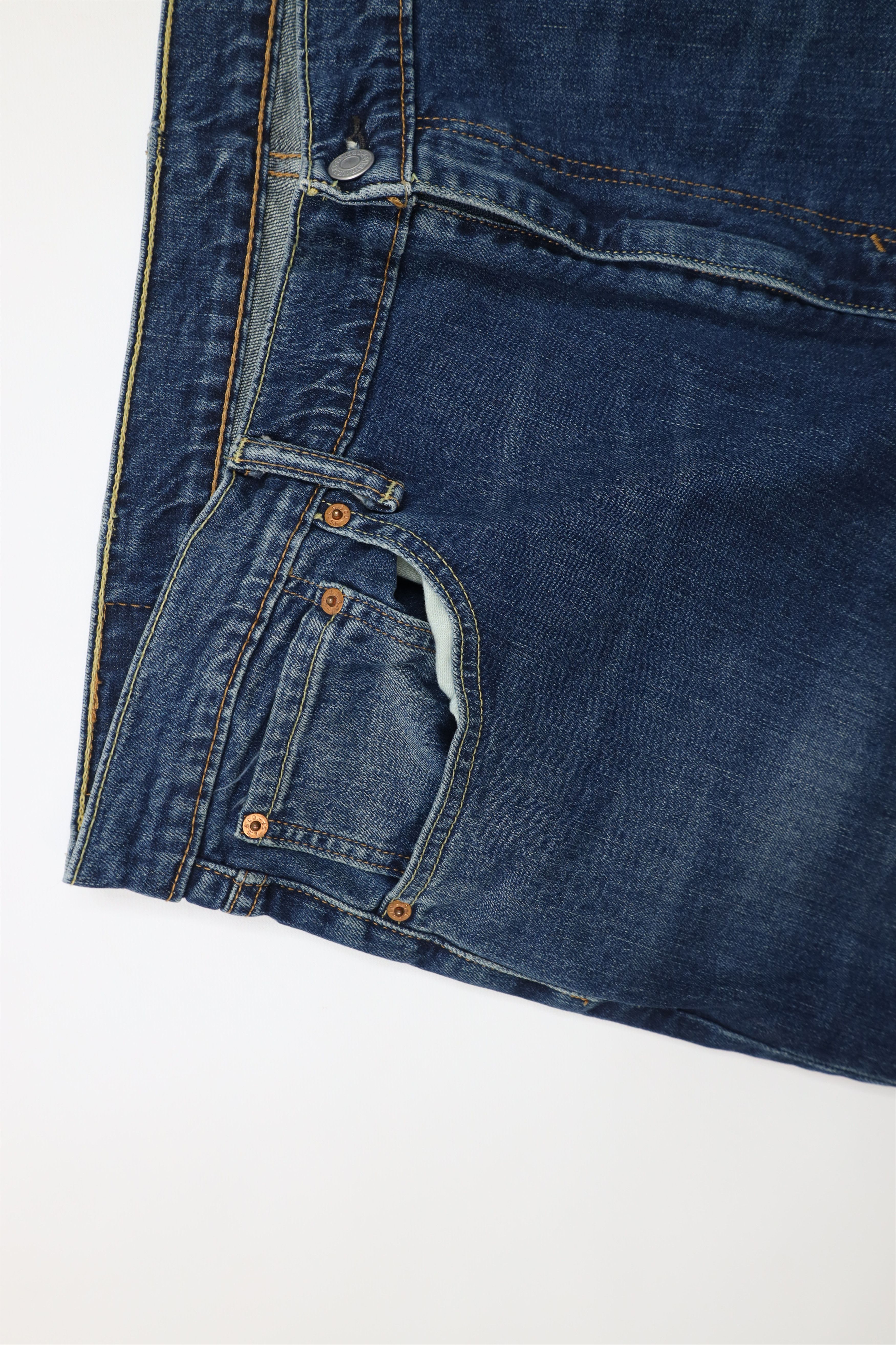 Levi's Vintage Y2K Levis 559 Relaxed Straight Wide Leg Denim Jeans Size US 44 / EU 60 - 8 Thumbnail