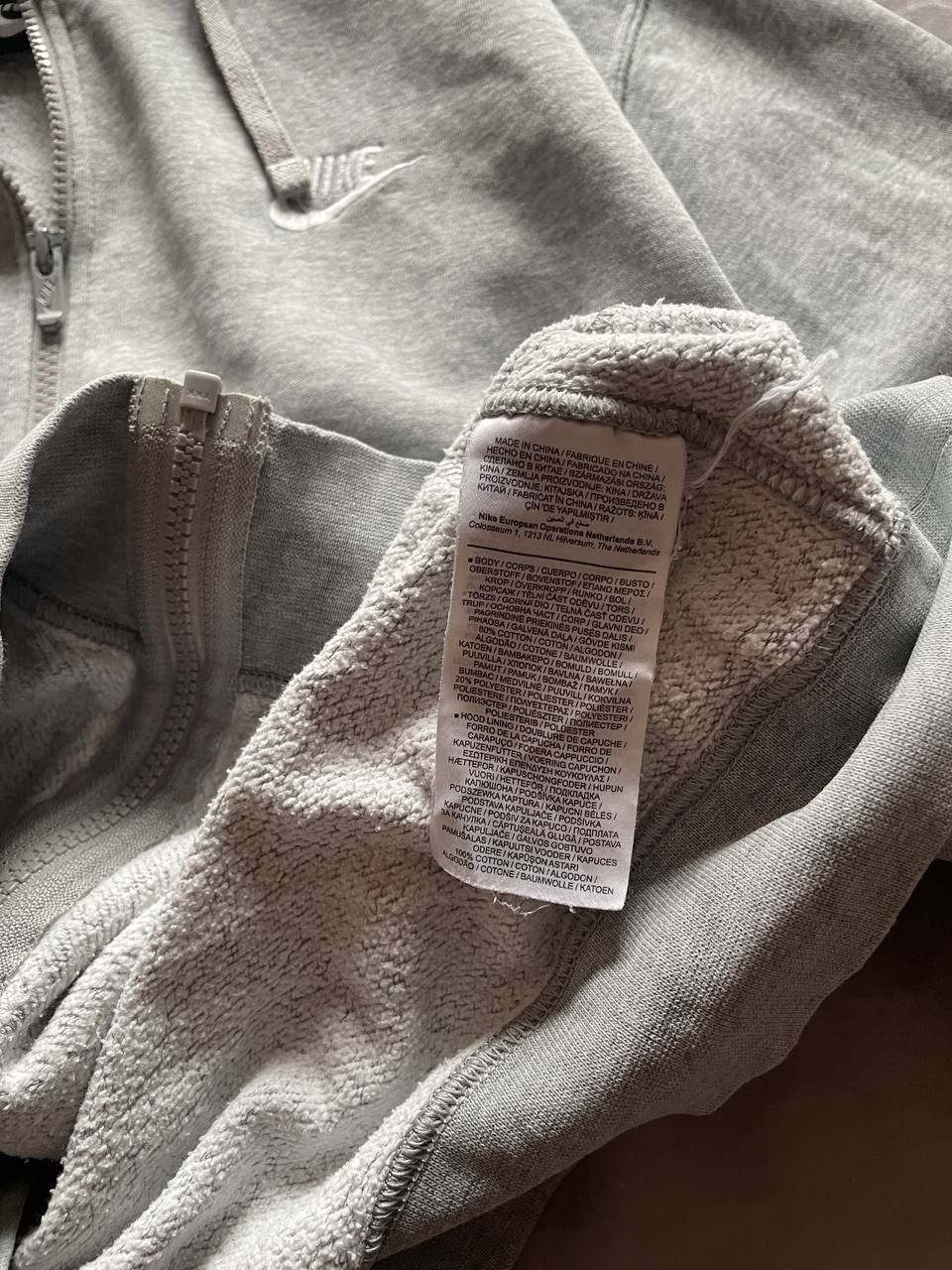 Nike Vintage Nike Zip Hoodie Mini Swoosh Cropped Japanese Hype Size US S / EU 44-46 / 1 - 7 Thumbnail