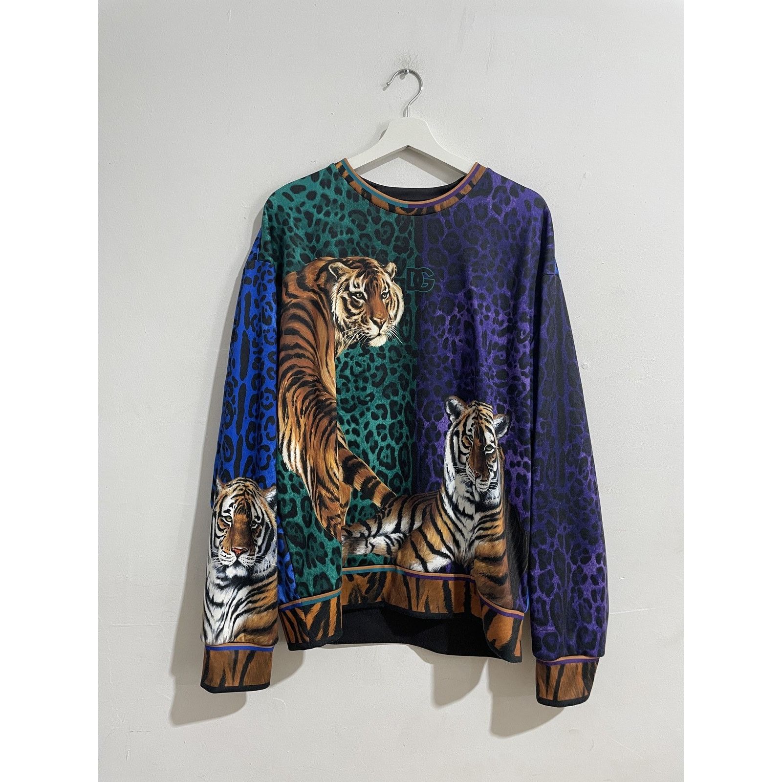 Dolce & Gabbana DOLCE & GABBANA LEOPARD PRINT TIGER CREWNECK SIZE 48 (US M) Size US M / EU 48-50 / 2 - 1 Thumbnail