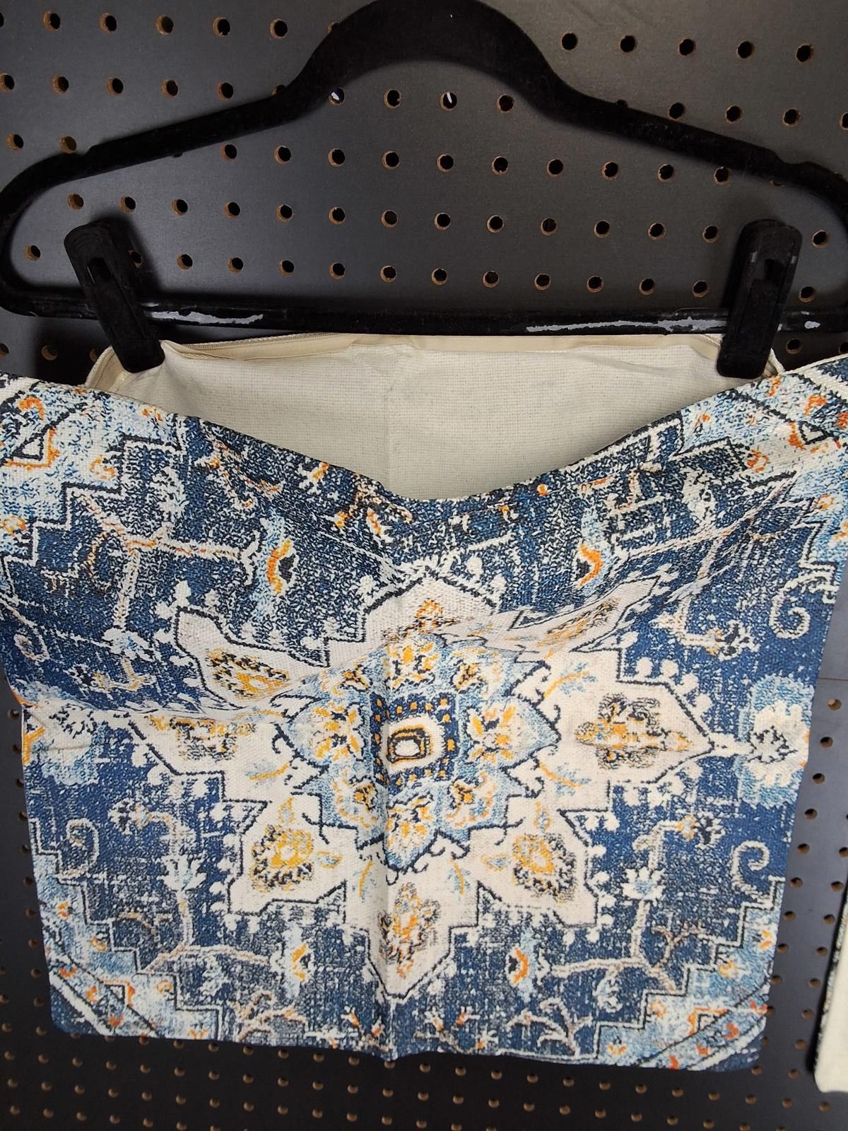 Other Chic 19" Decorative Pillow Cases - Stylish & Cozy! Size ONE SIZE - 4 Thumbnail