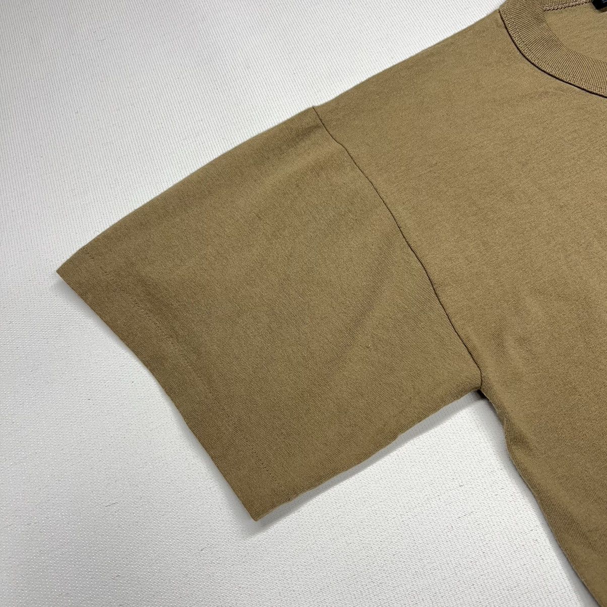 Vintage Surplus Tee Shirt Brown Military Gear Gun Flag Single Stitch Size US L / EU 52-54 / 3 - 4 Thumbnail