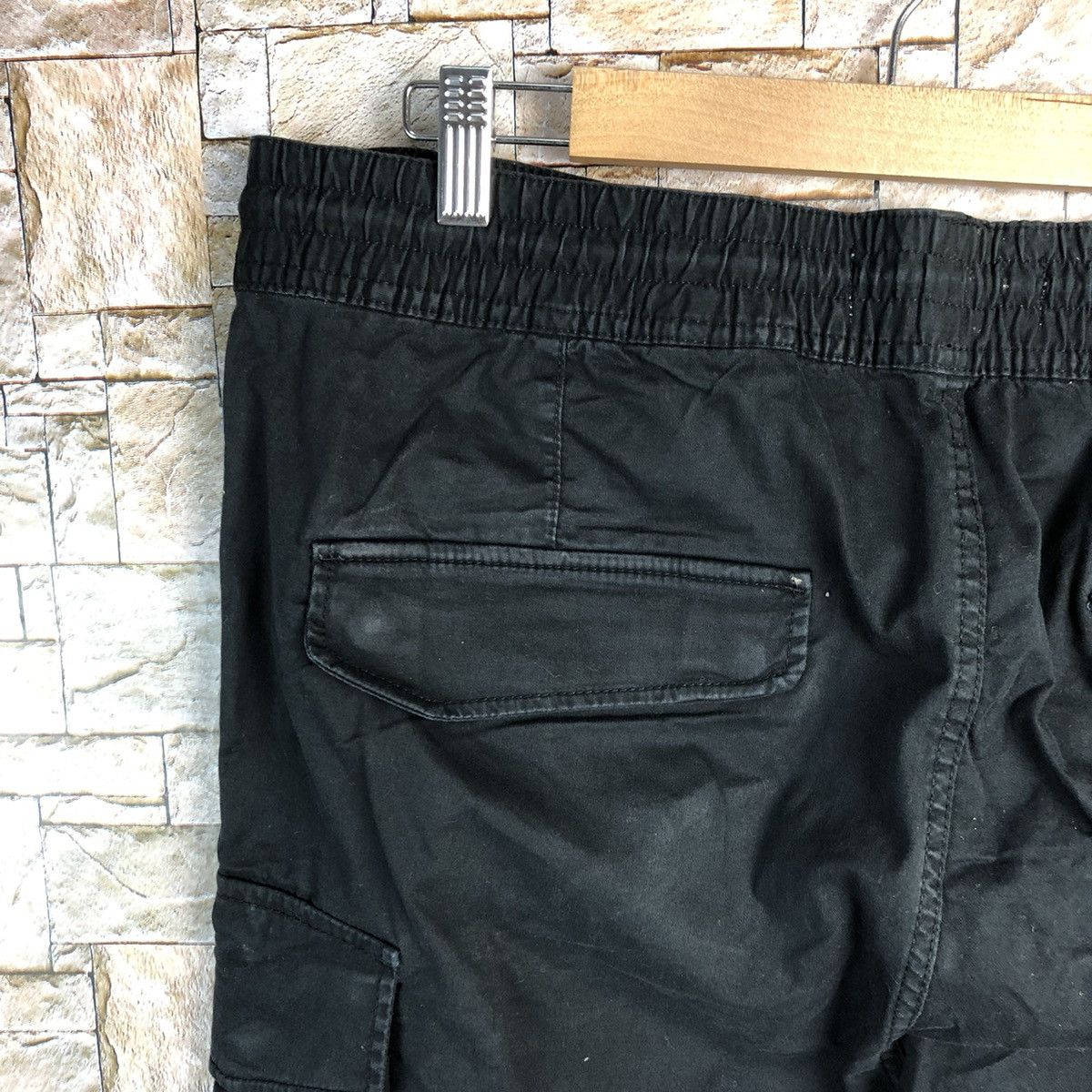 Japanese Brand H&M Black Cargo Multipocket Joggers Pants #A121 Size US 34 / EU 50 - 18 Thumbnail