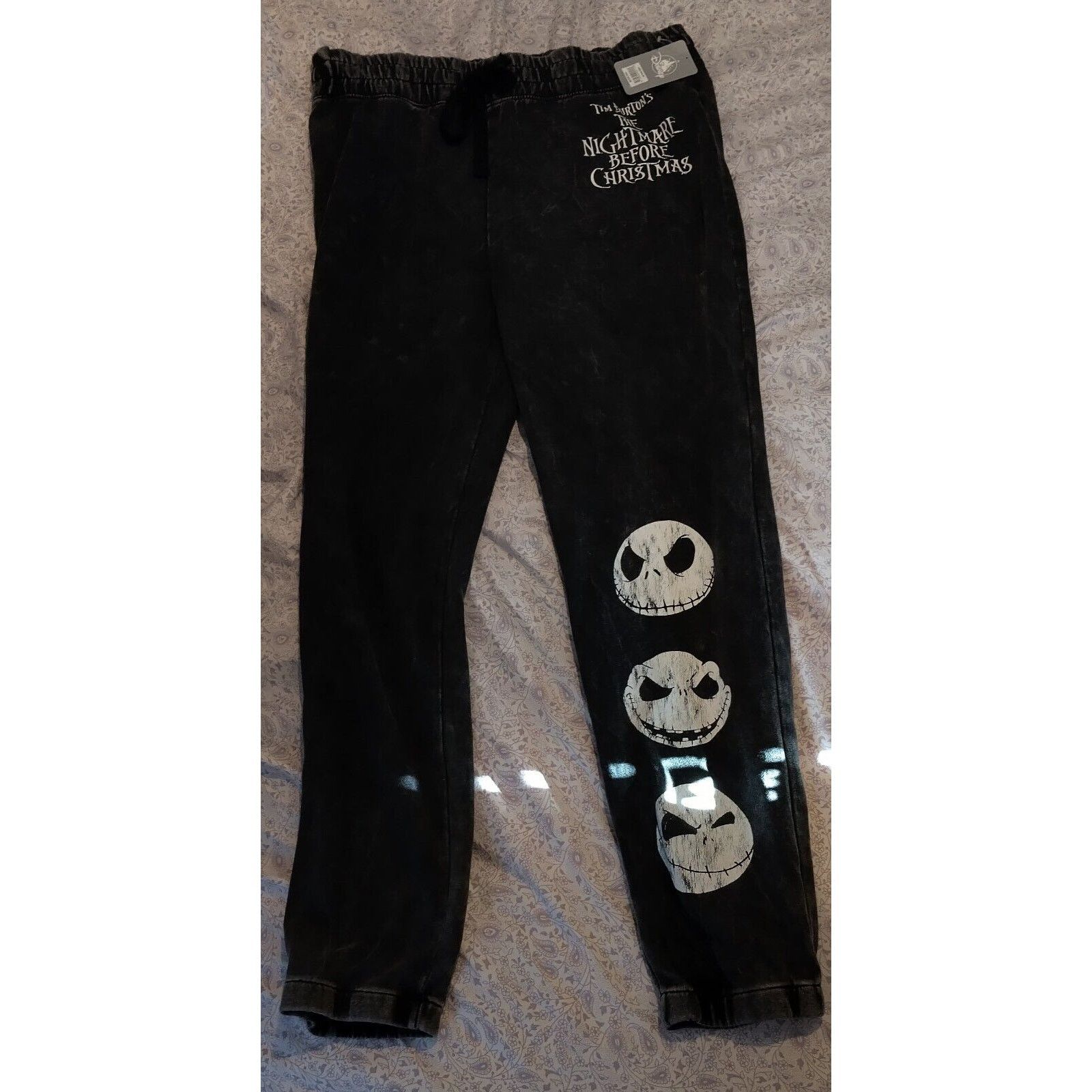 Disney Nightmare Before Christmas J. Skellington Disney Sweats Sz L Size US 36 / EU 52 - 1 Thumbnail