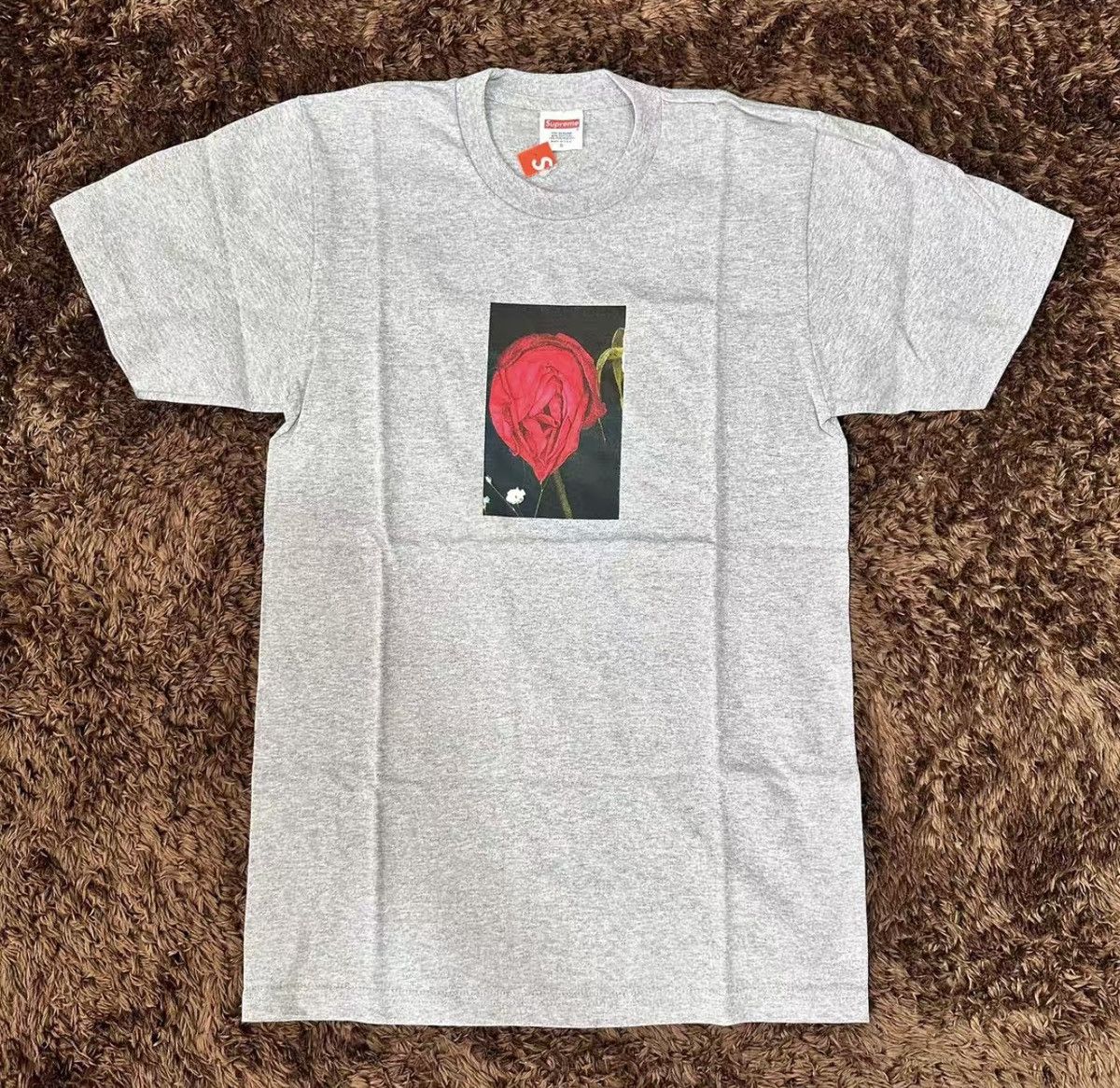 Supreme Supreme FW16 Araki Rose Tee T-shirt new Size US S / EU 44-46 / 1 - 1 Thumbnail