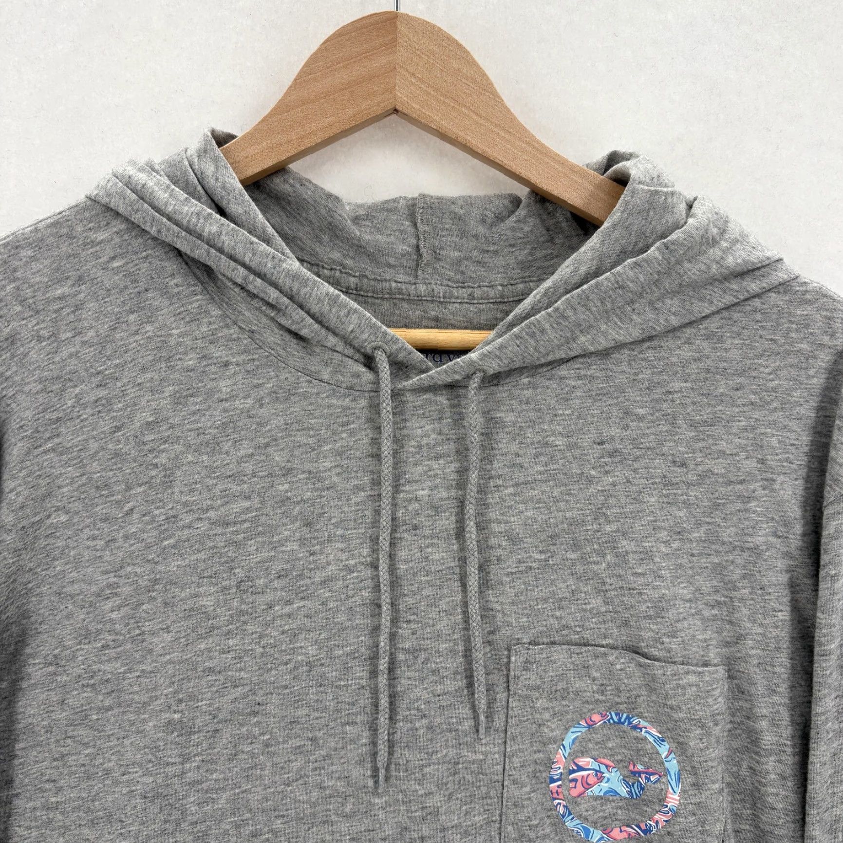 Vineyard Vines Vineyard Vines Shirt Mens Medium Gray Hooded Long Sleeve Whale Logo Pocket Tee Size US M / EU 48-50 / 2 - 3 Thumbnail