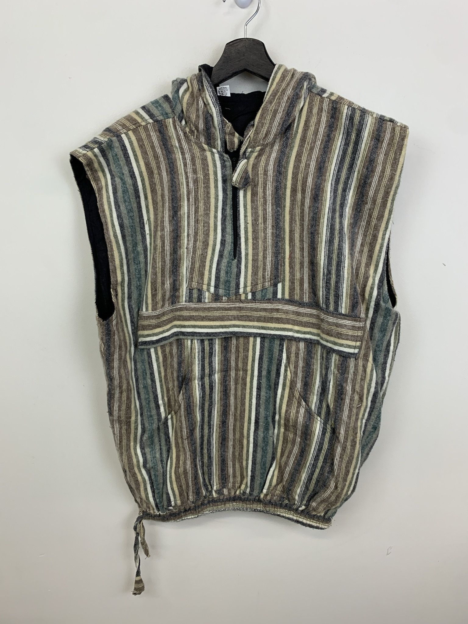 Vintage Vintage Nepalese Striped Anorak Hooded Vest Size L Size US L / EU 52-54 / 3 - 1 Thumbnail