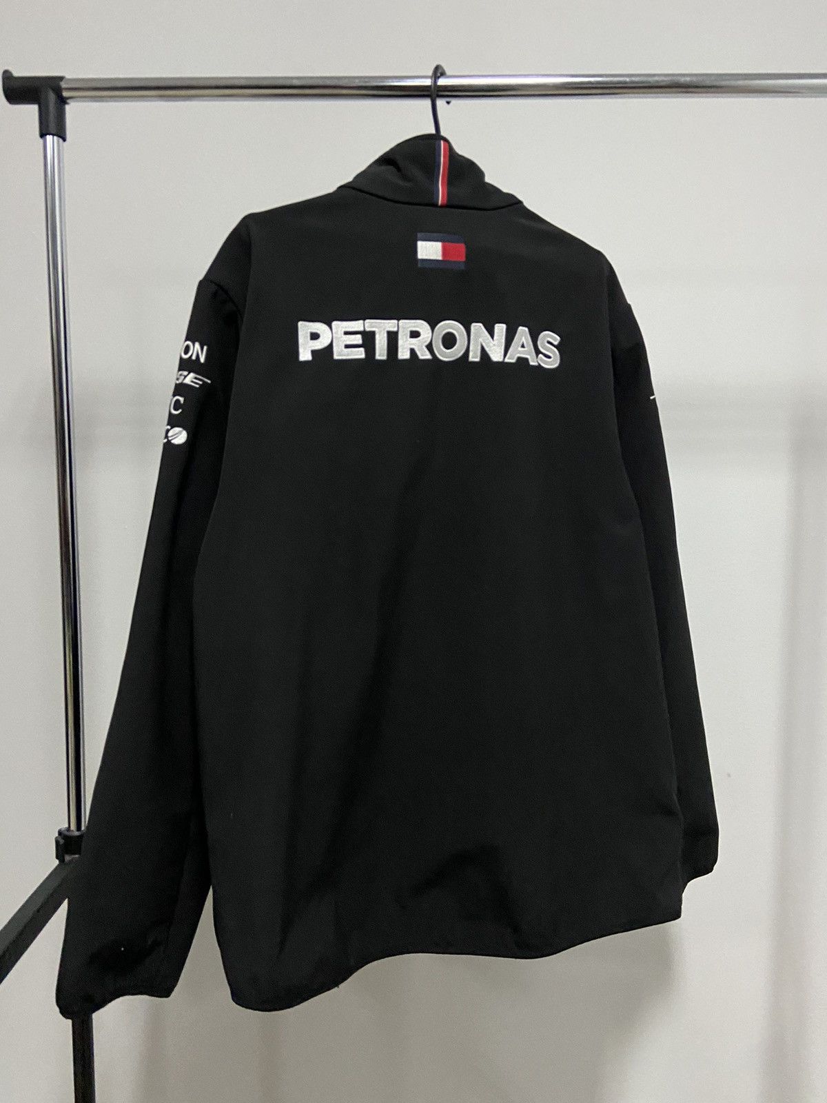Mercedes-Benz × Vintage Petronas Mercedes AMG Sweatshirt Jacket Vintage Racing Size US XL / EU 56 / 4 - 2 Thumbnail