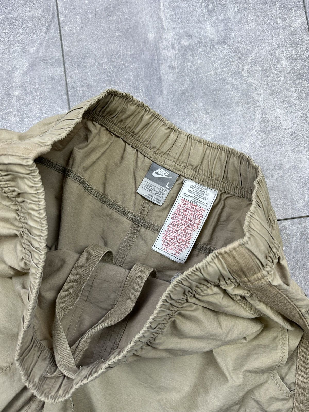 Nike Nike Cargo Swoosh Tab Logo Shorts All Nude Size US 34 / EU 50 - 12 Thumbnail