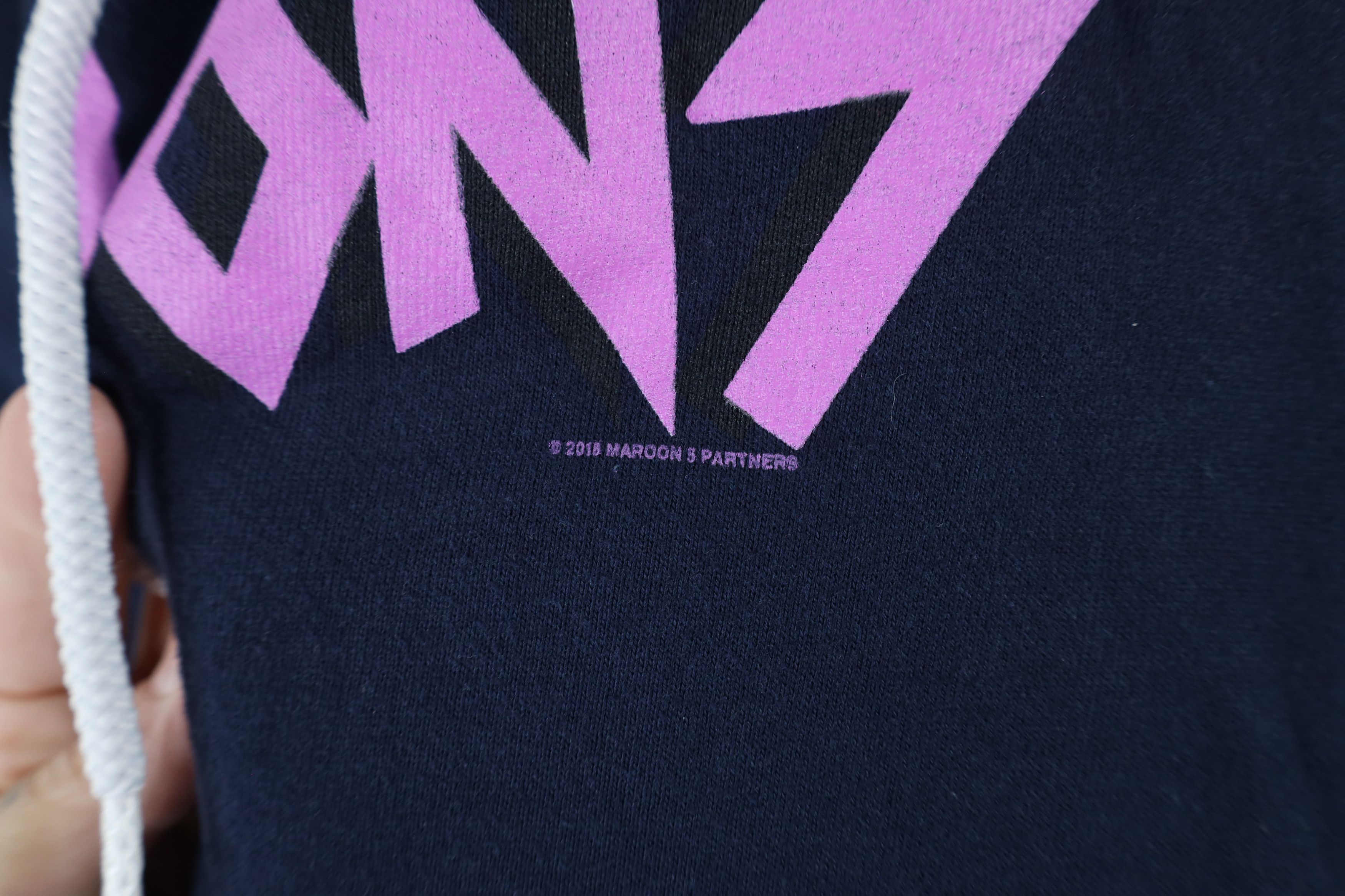 Vintage Vintage Y2K Spell Out Maroon 5 Band Hoodie Sweatshirt USA Size S / US 4 / IT 40 - 5 Thumbnail