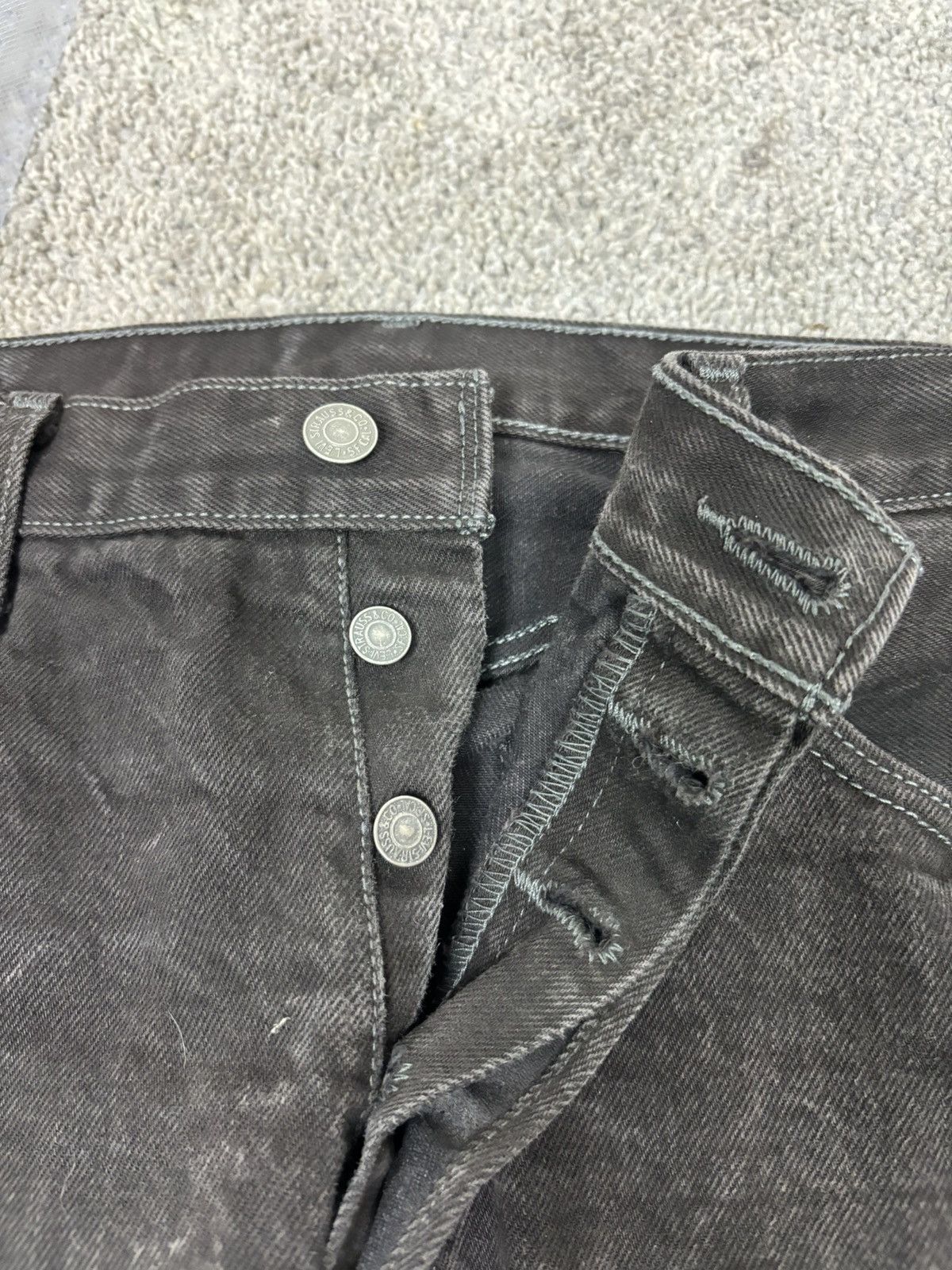 Levi's Vintage black levis denim red tab jeans Size US 36 / EU 52 - 6 Thumbnail
