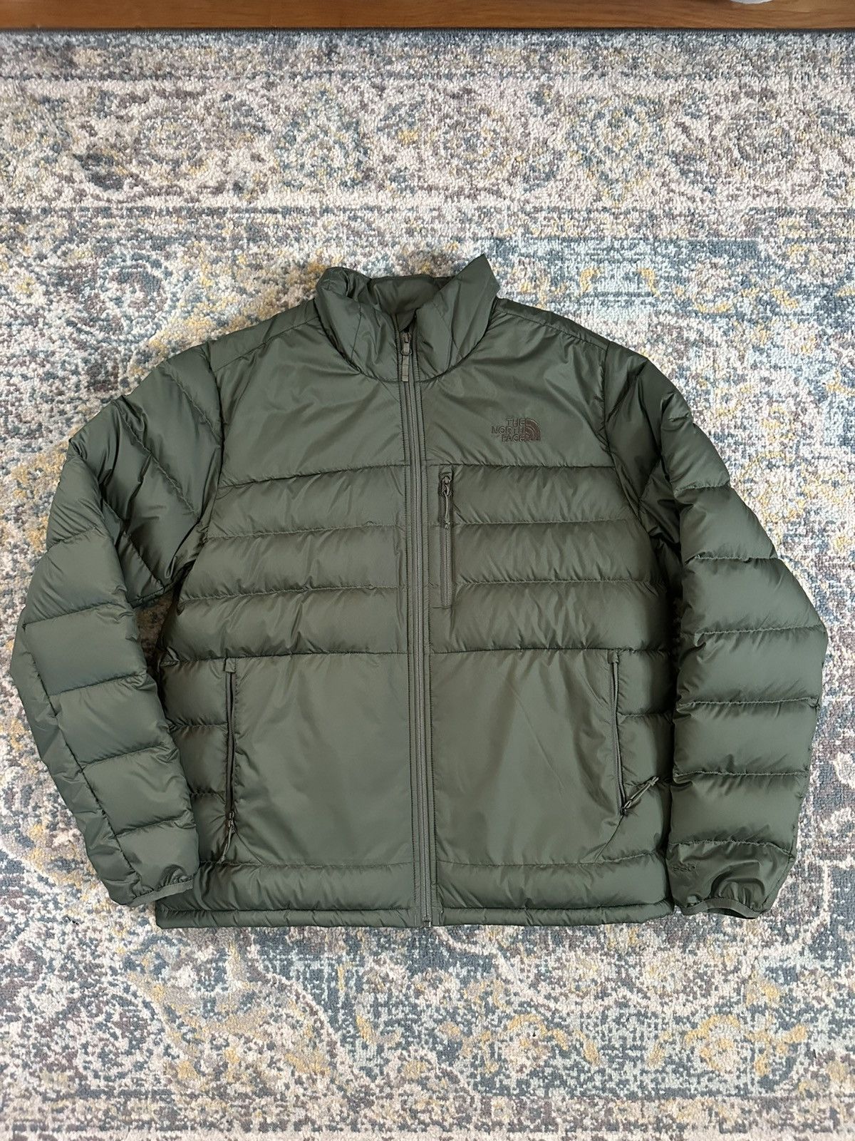 The North Face The North Face Olive Green Light Puffer Size L Size US L / EU 52-54 / 3 - 1 Thumbnail