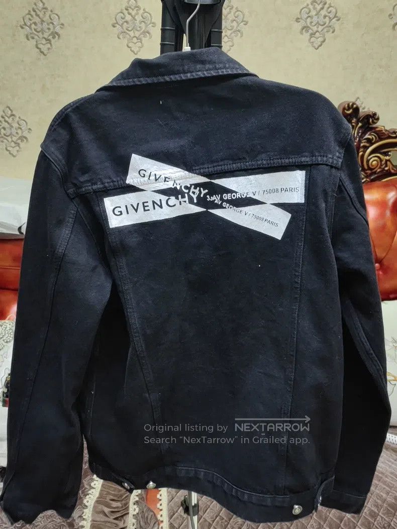 Givenchy Givenchy Men's black denim jacket, size M, made in Italy Size US M / EU 48-50 / 2 - 2 Thumbnail